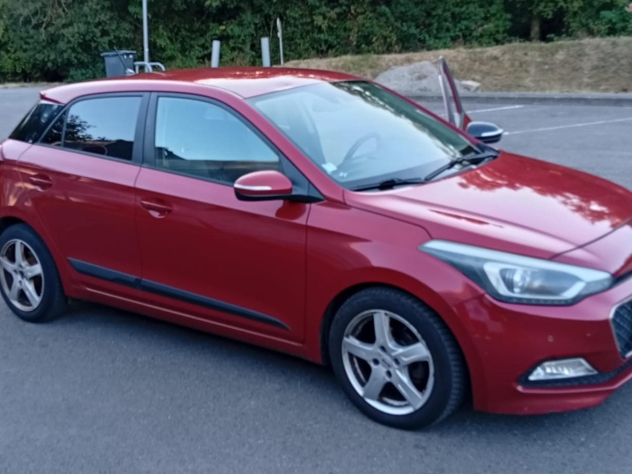 Hyundai i20 1.4 (2016) - Photo 2