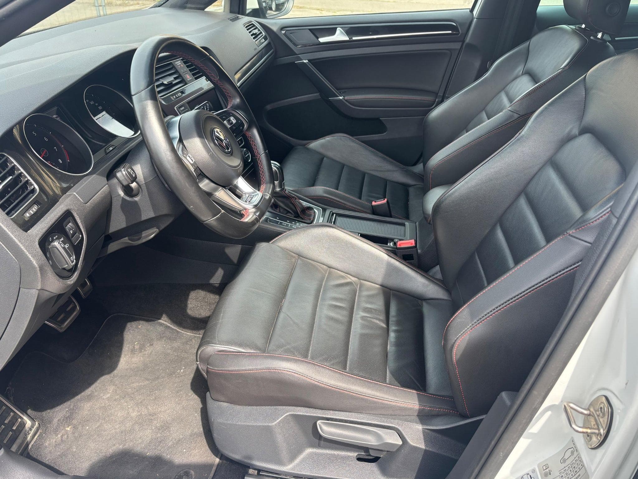 VW Golf VII GTI (2016) - Photo 5