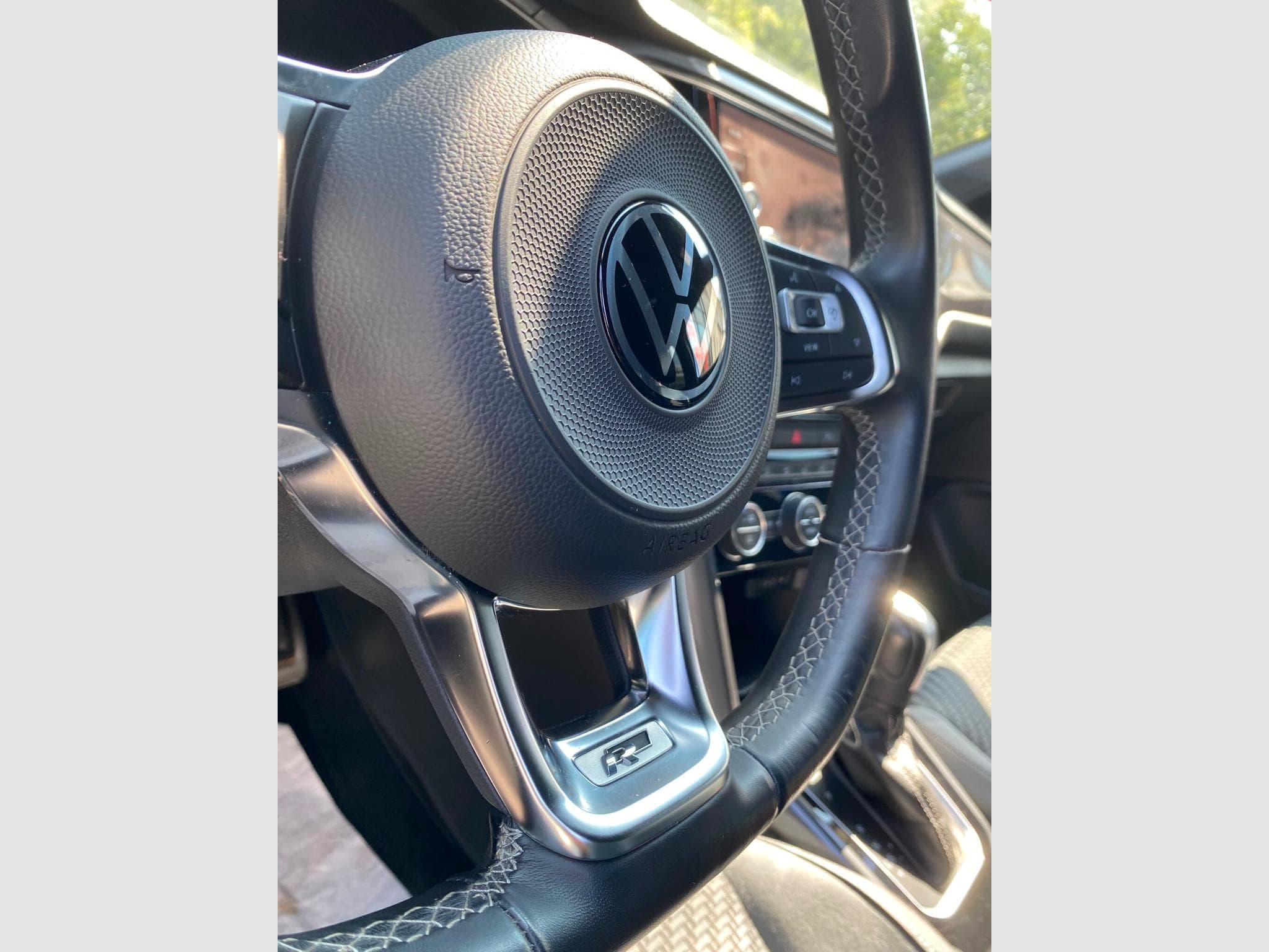 VW T-Roc 1.5 tsi 150 R-line DSG (2022) - Foto 9