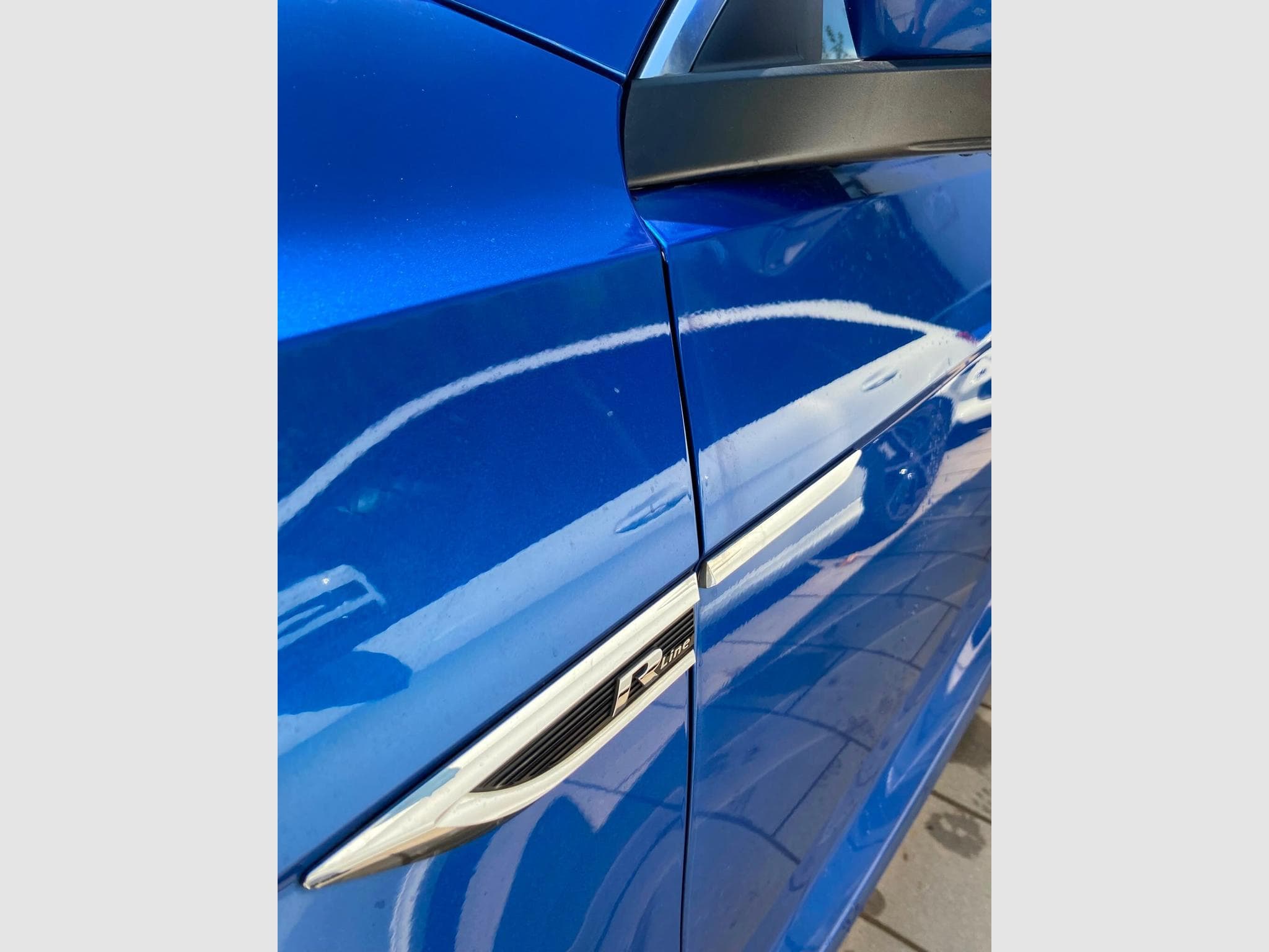 VW T-Roc 1.5 tsi 150 R-line DSG (2022) - Foto 4