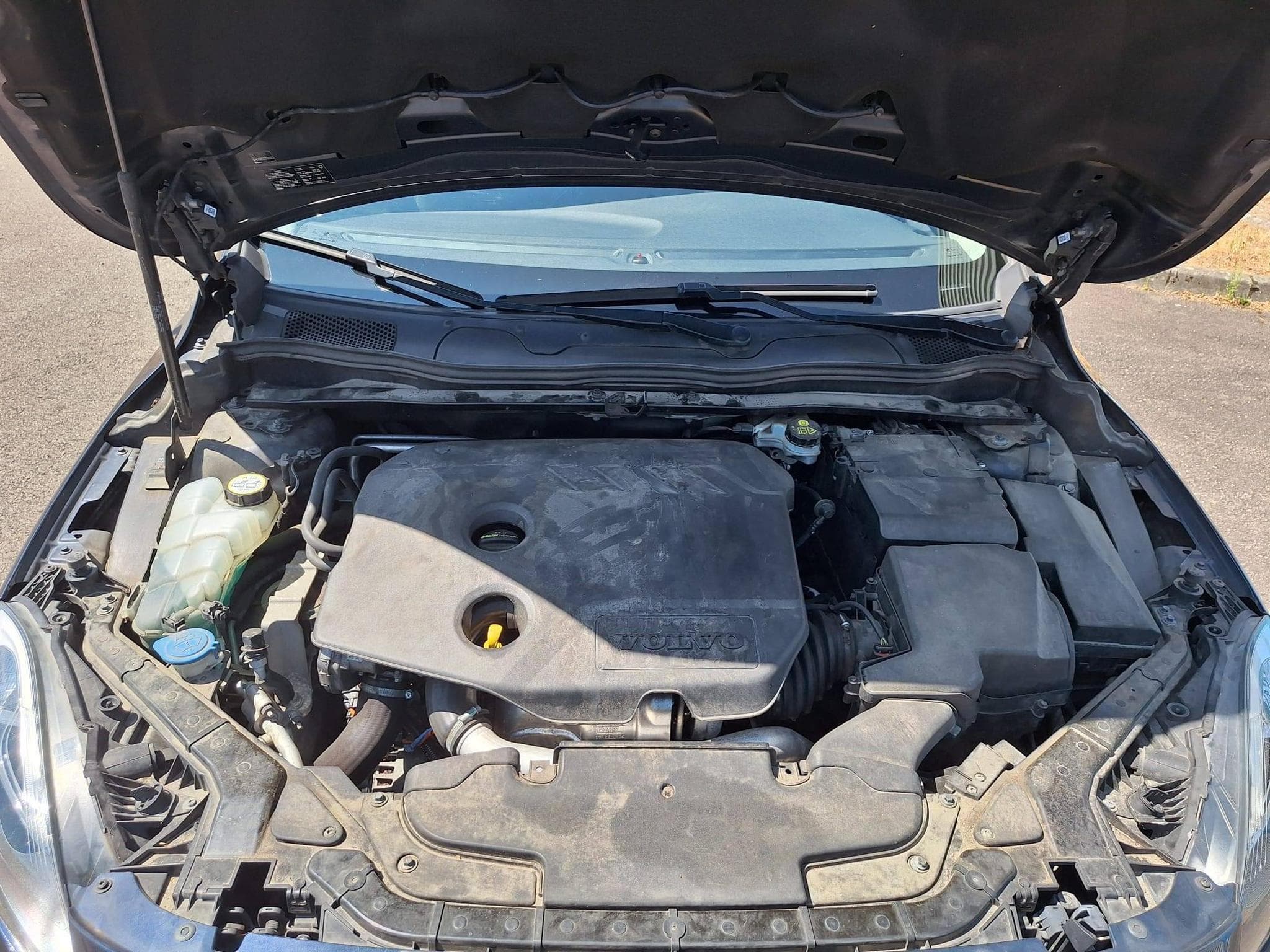 Volvo V40 D2 1.6d 114ch Momentum (2014) - Photo 15