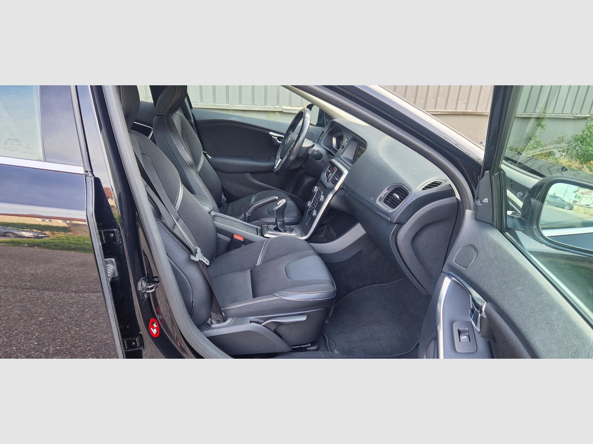Volvo V40 D2 1.6d 114ch Momentum (2012) - Foto 11