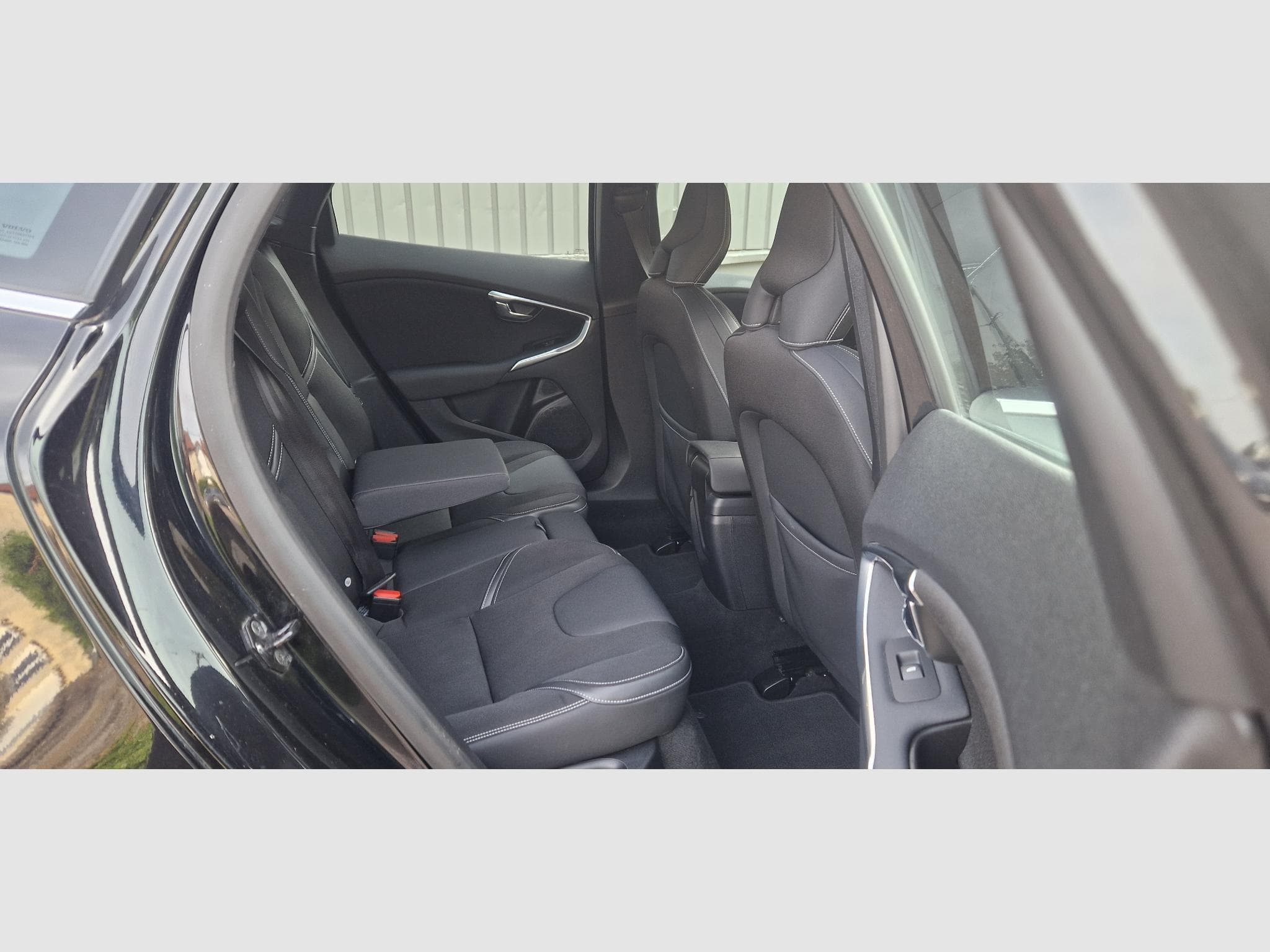 Volvo V40 D2 1.6d 114ch Momentum (2012) - Foto 12