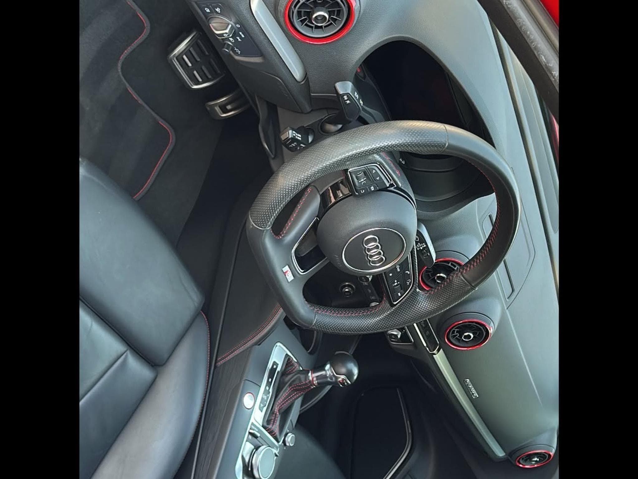 Audi S3 Sportback 2.0 TFSI quattro S tronic (2019) - Photo 7