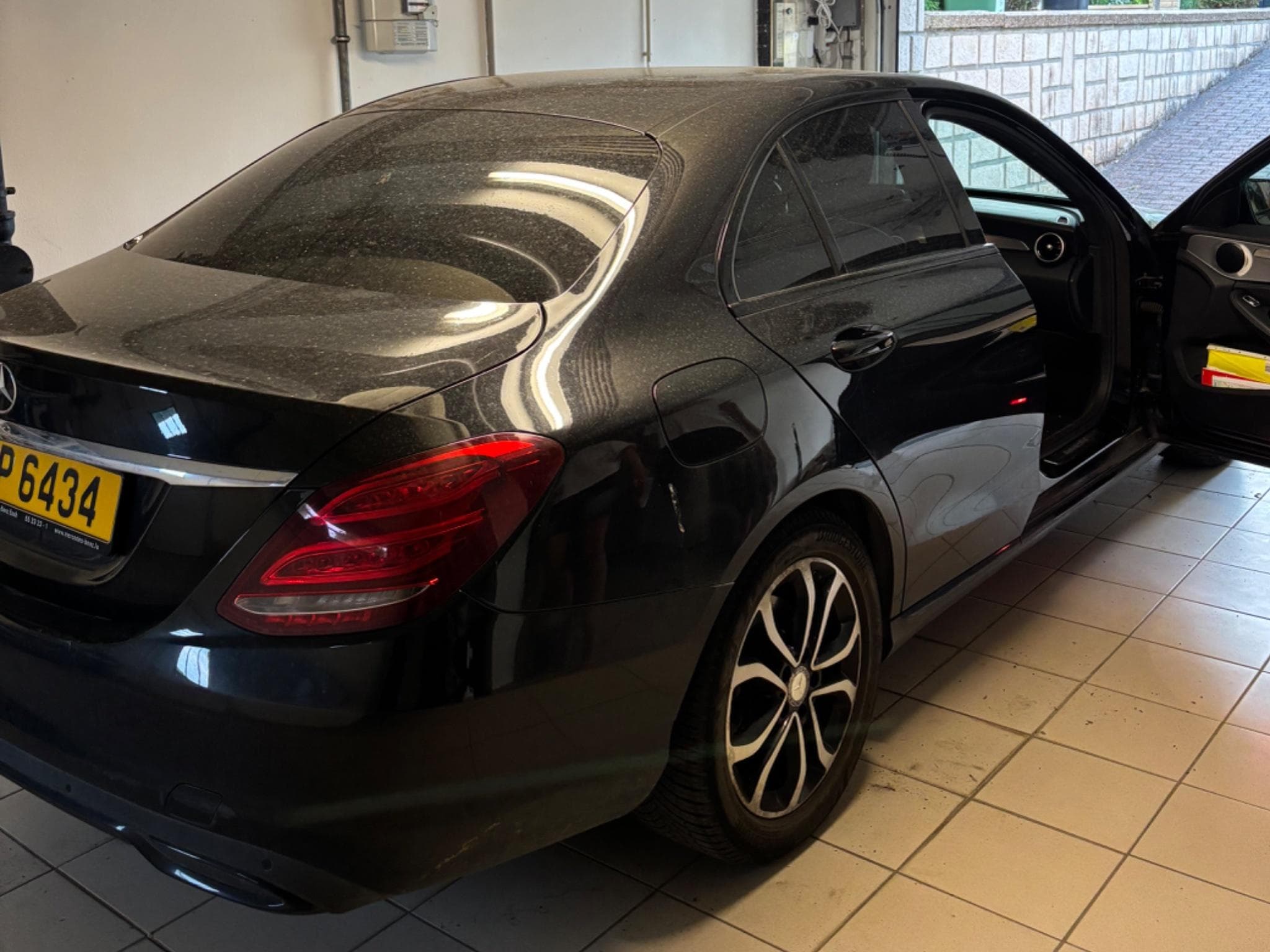 Mercedes C 220 Avantgarde, 7G-TRONIC PLUS (2017) - Photo 2