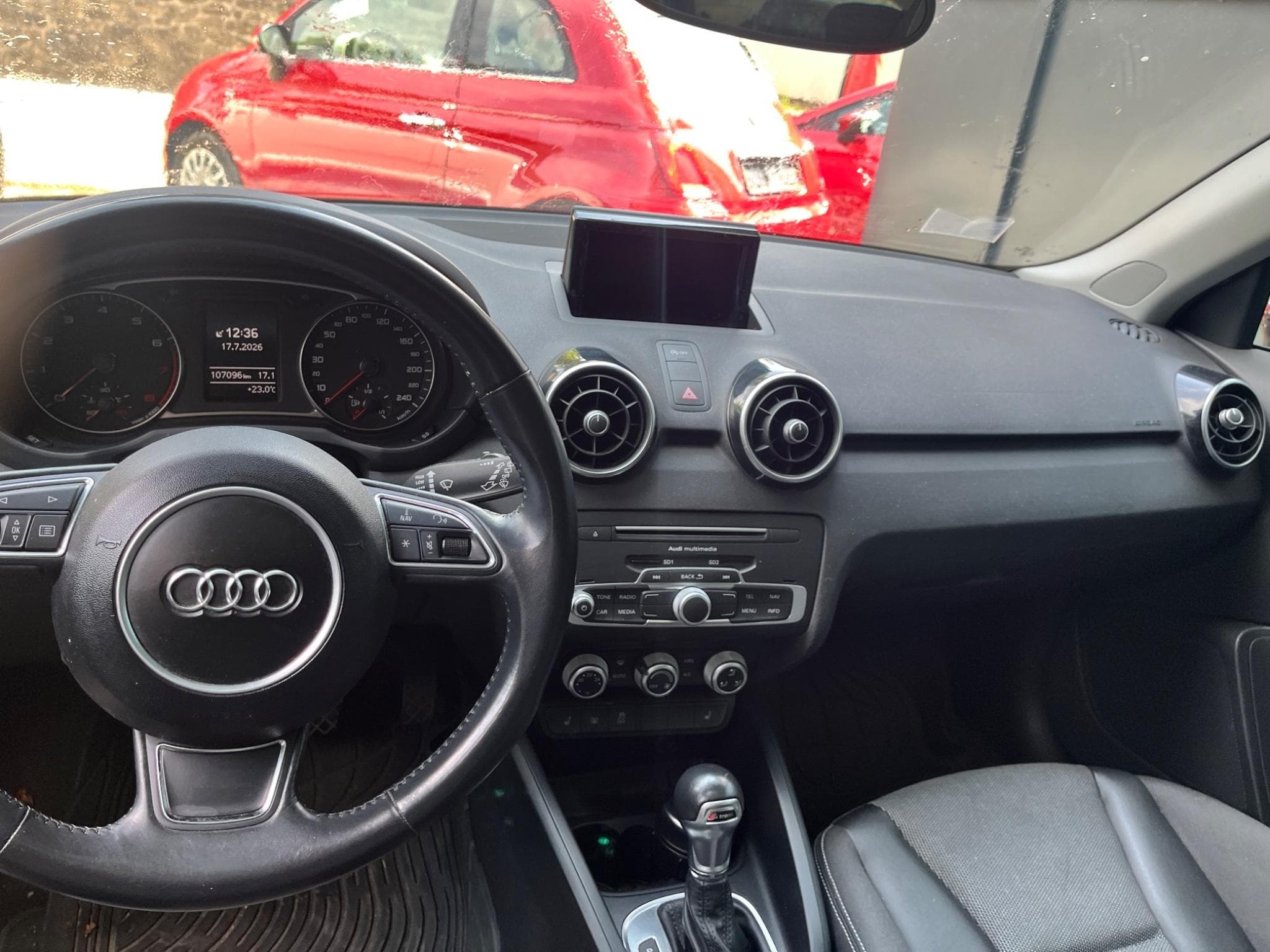 Audi A1 Sportback 1.0 tfsi stronic (2016) - Photo 3