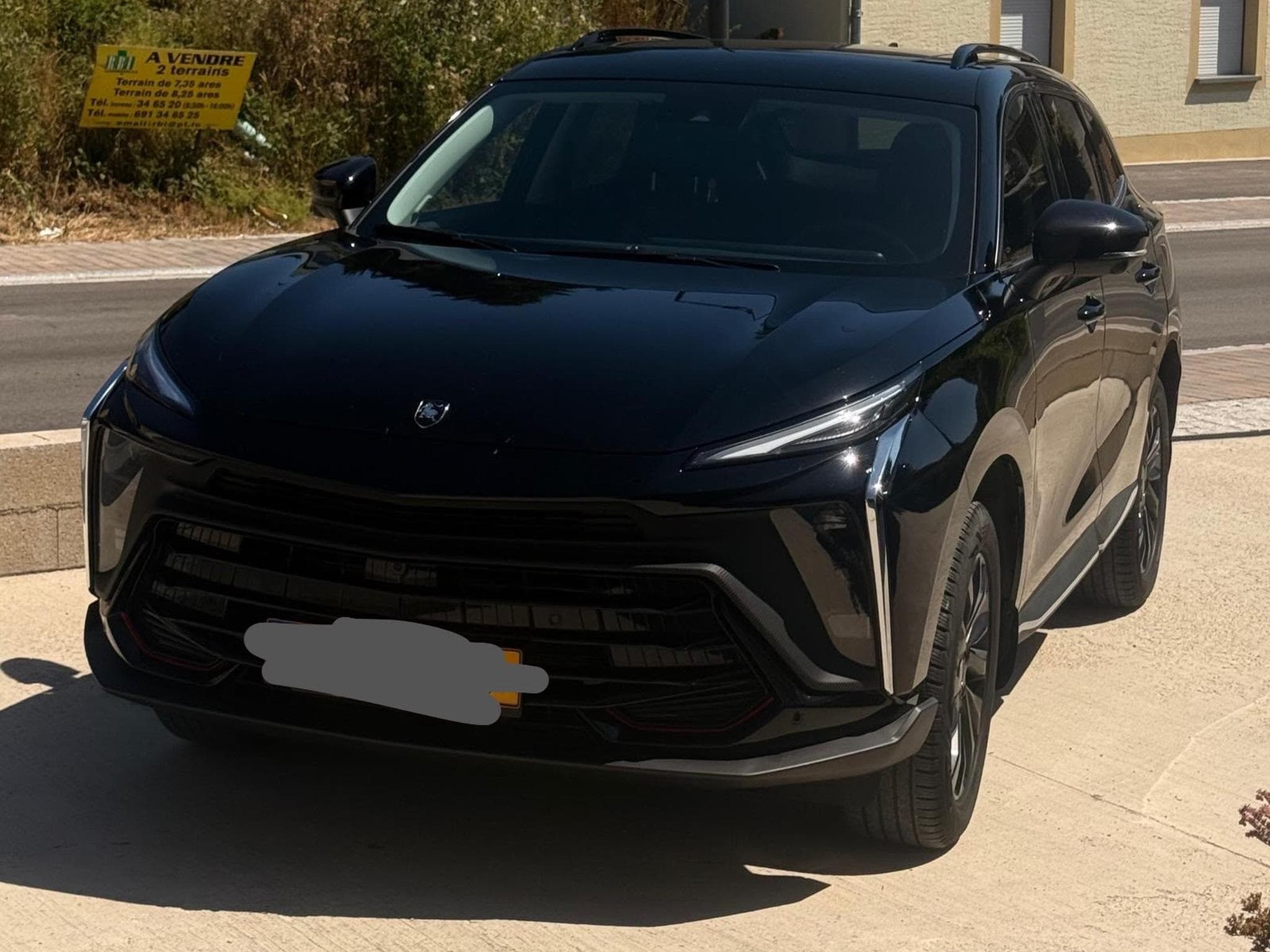 Forthing T5 Turbo (2025) - Photo 3