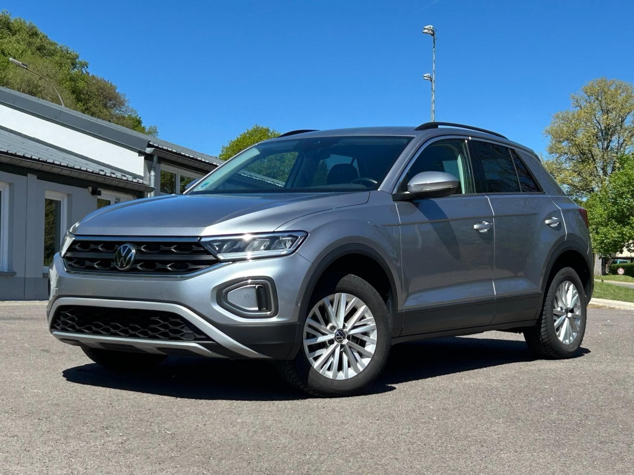 VW T-Roc Life Business (2023) - Photo 1