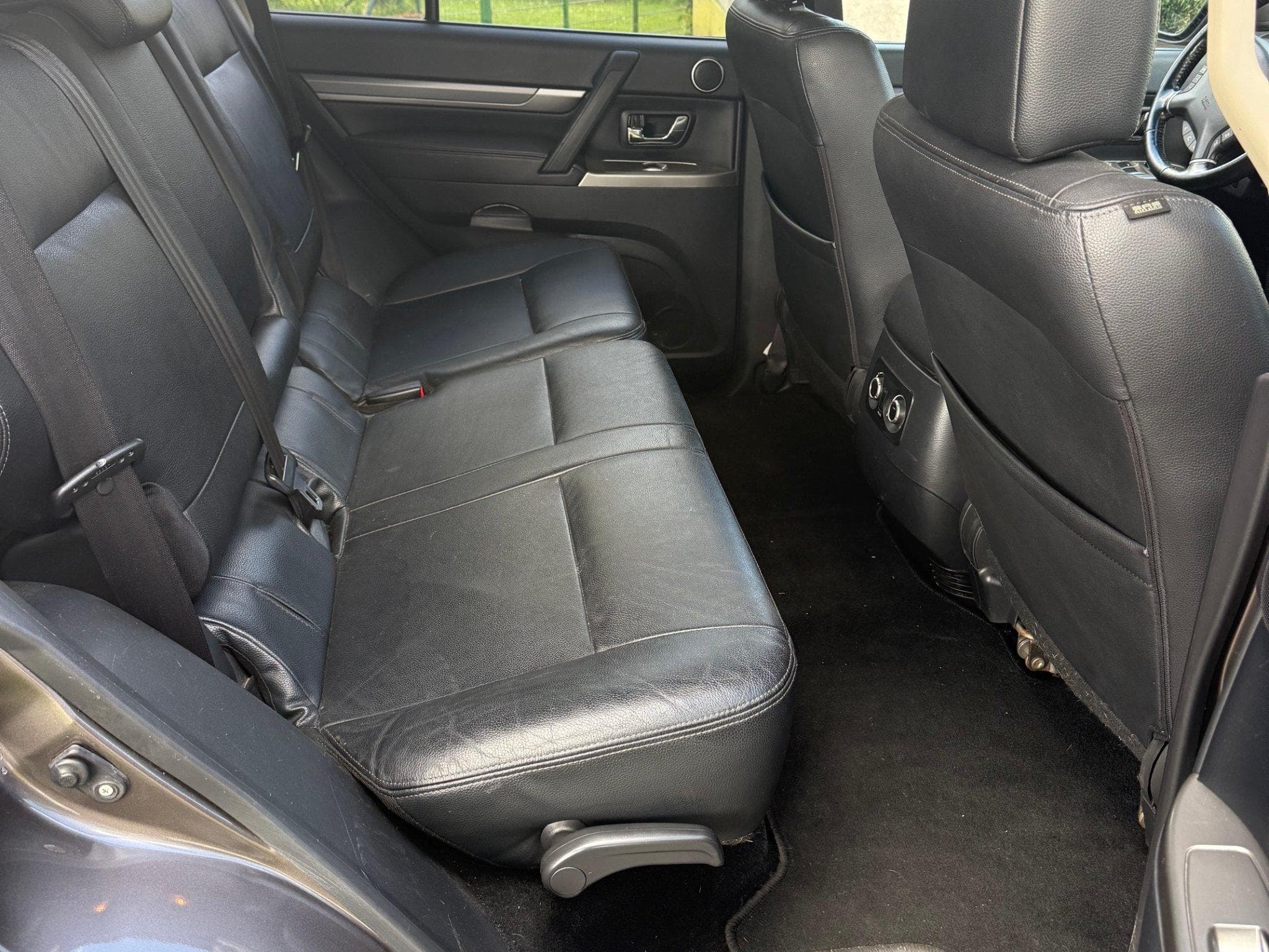 Mitsubishi Pajero 3.2 DI-D EDITION 7 sièges (2016) - Photo 8