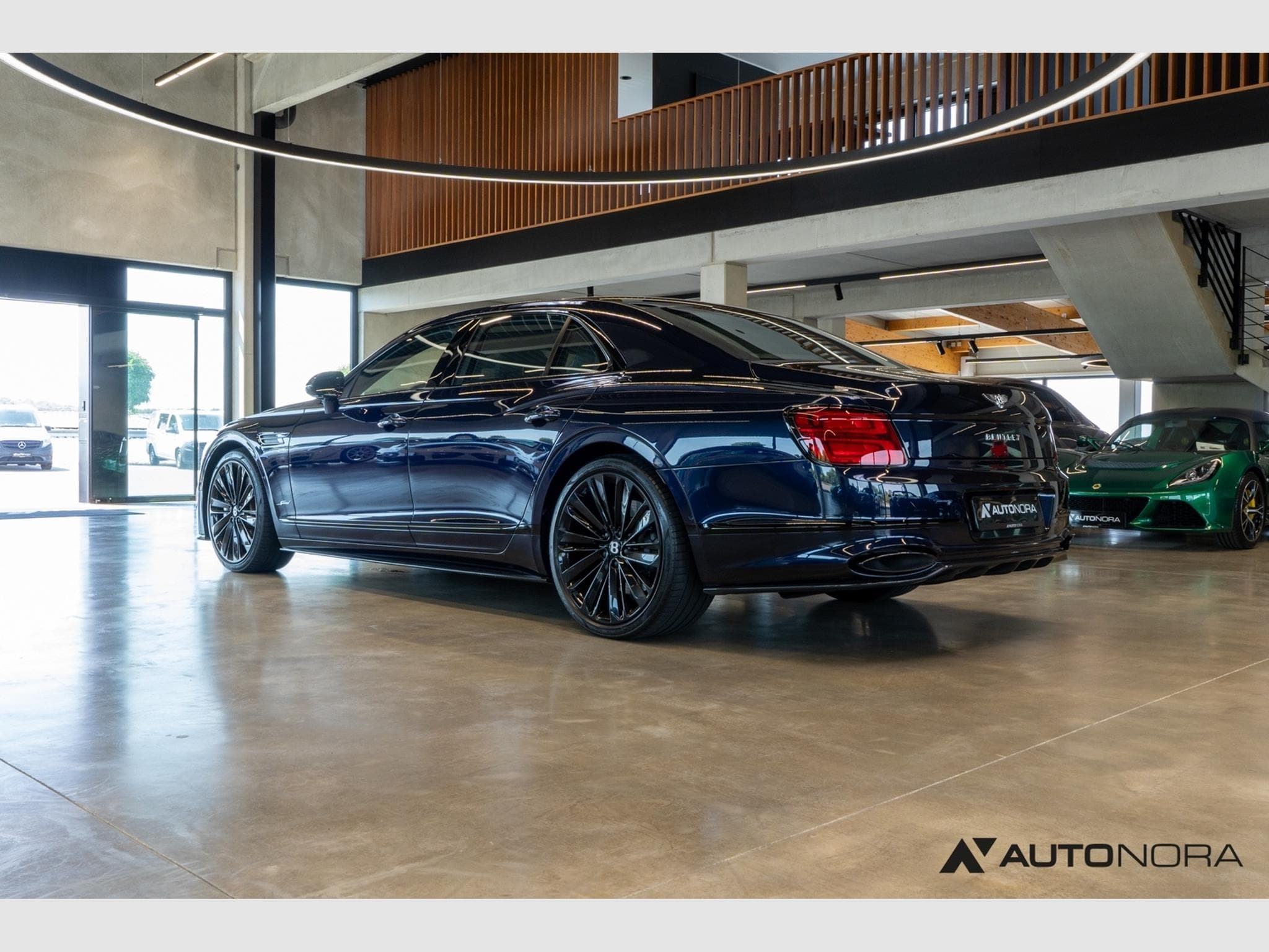 Bentley Flying Spur W12 Speed (2023) - Photo 8