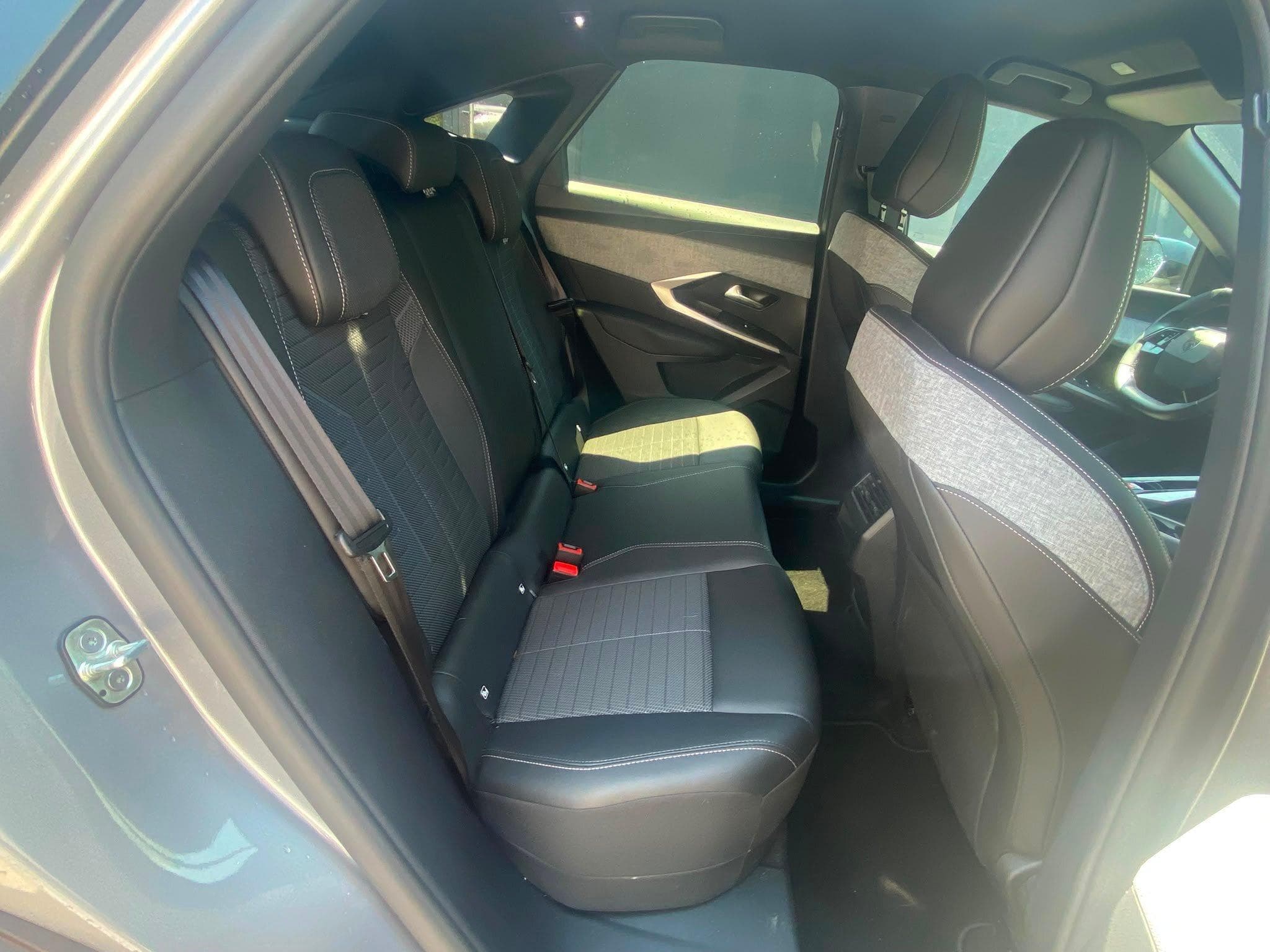 Peugeot 3008 First Edition Allure (2025) - Photo 14