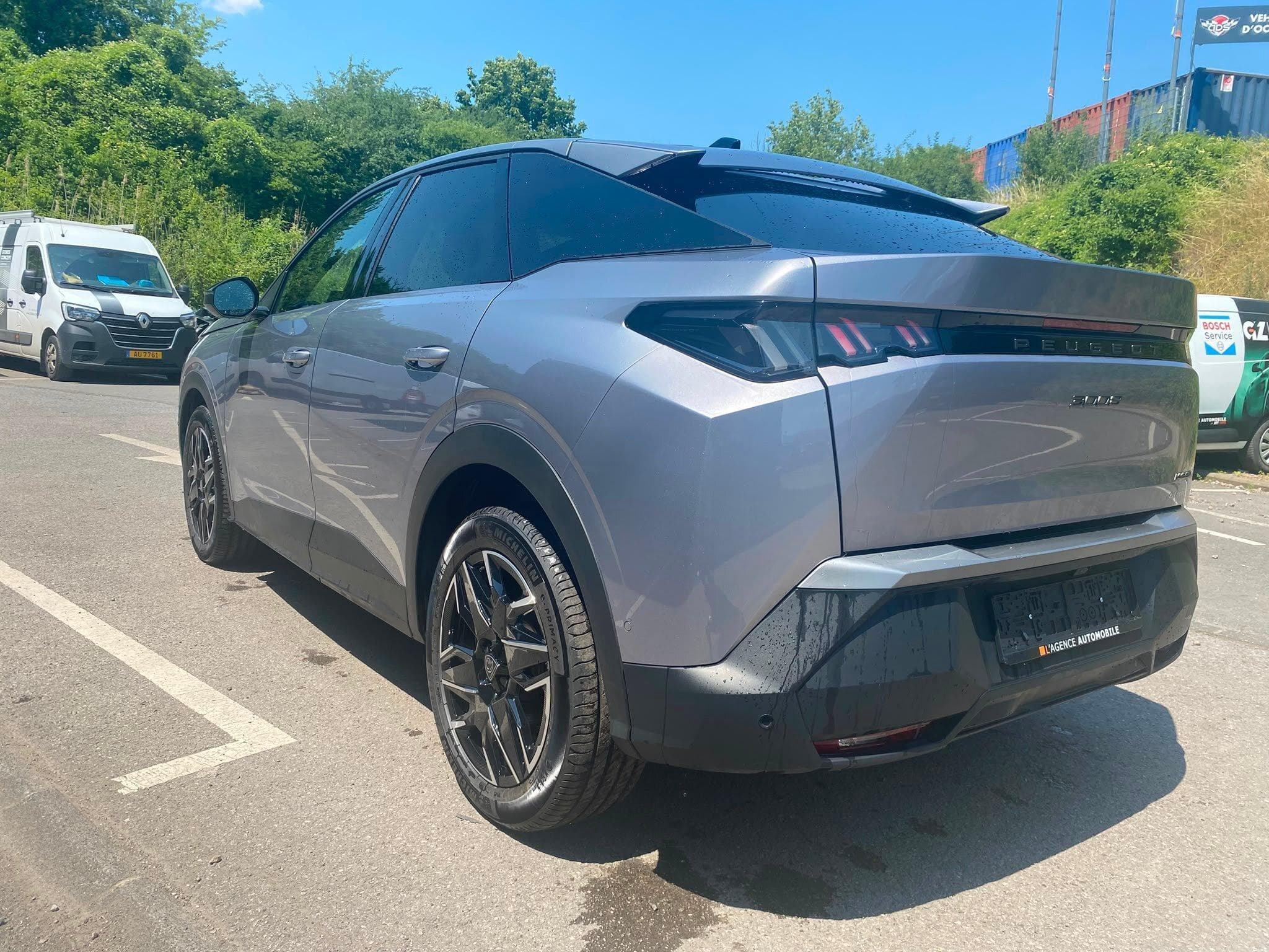Peugeot 3008 First Edition Allure (2025) - Photo 4