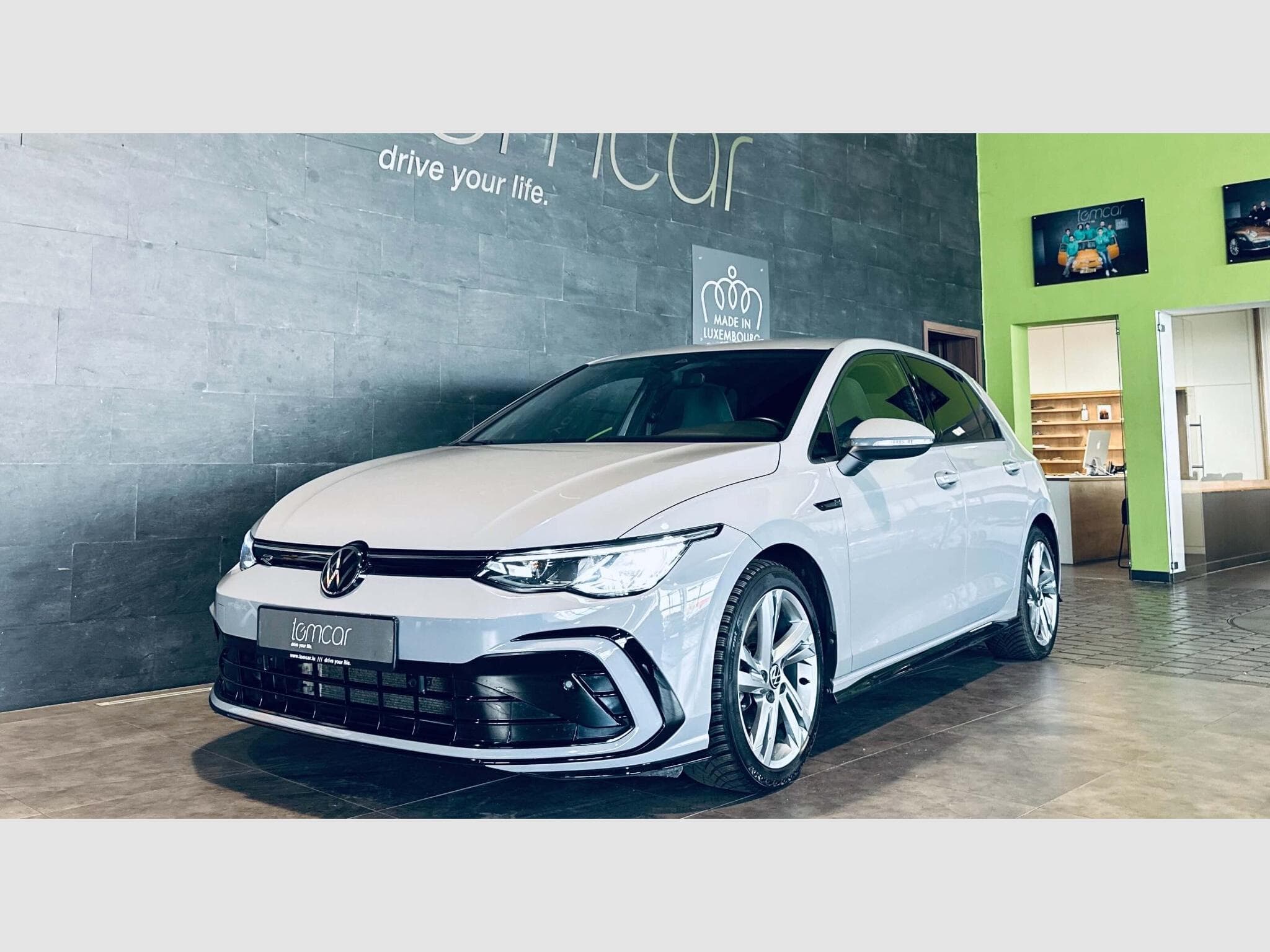 VW Golf GOLF VIII R-LINE TSI (2023) - Photo 2