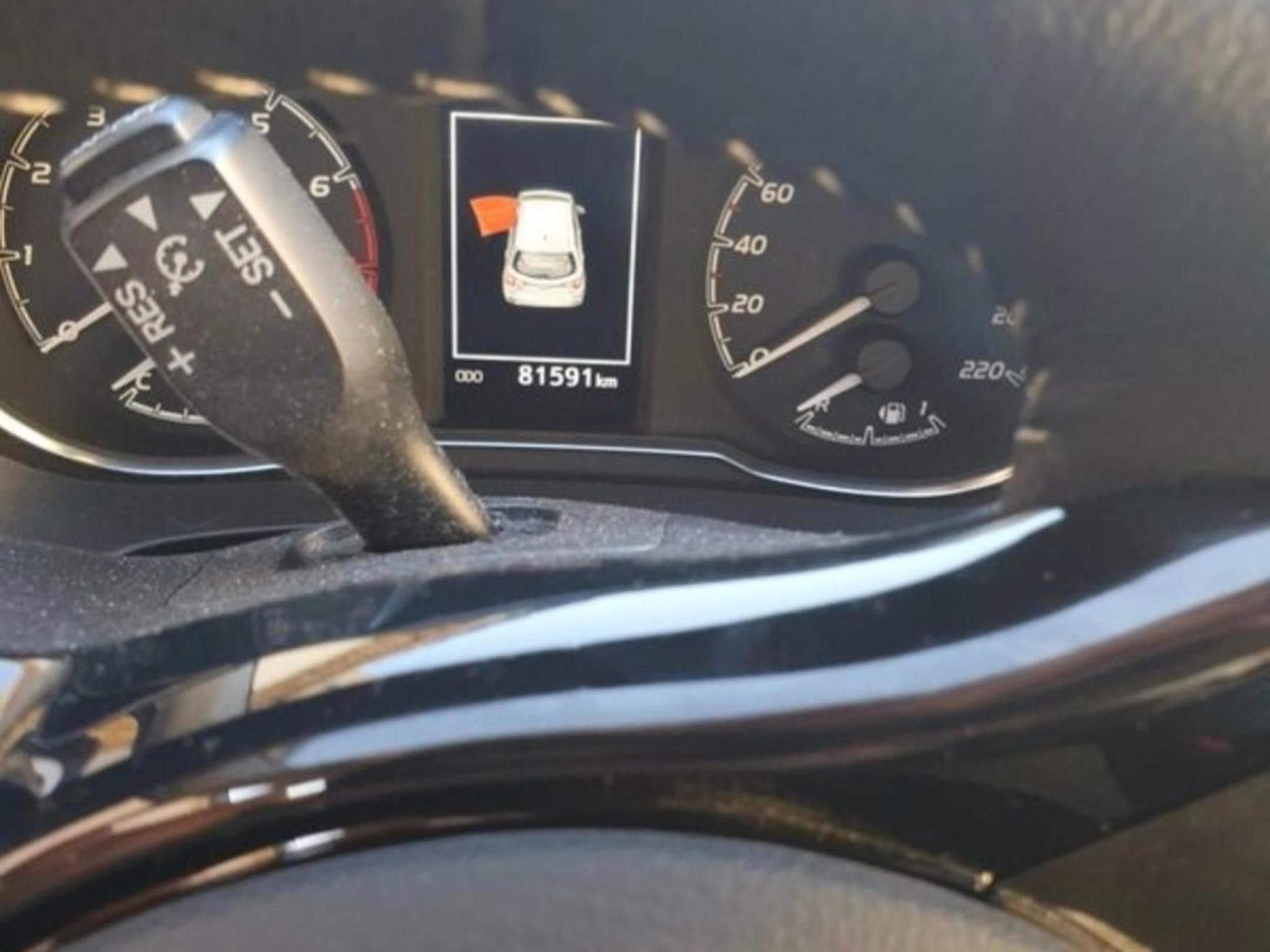 Toyota Yaris VVTI Ultimate (2020) - Foto 2