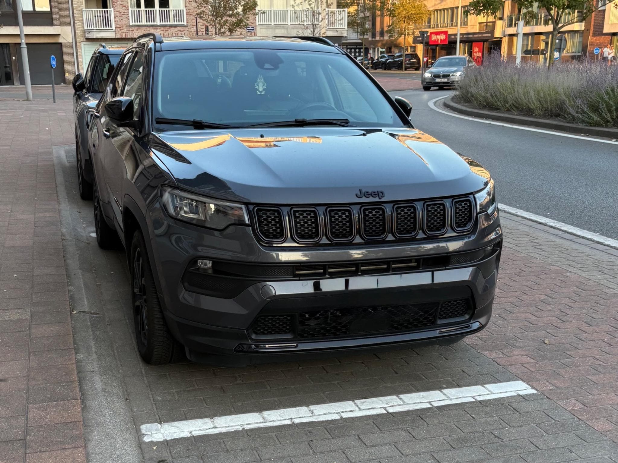 Jeep Compass Night Eagle (2023) - Foto 1