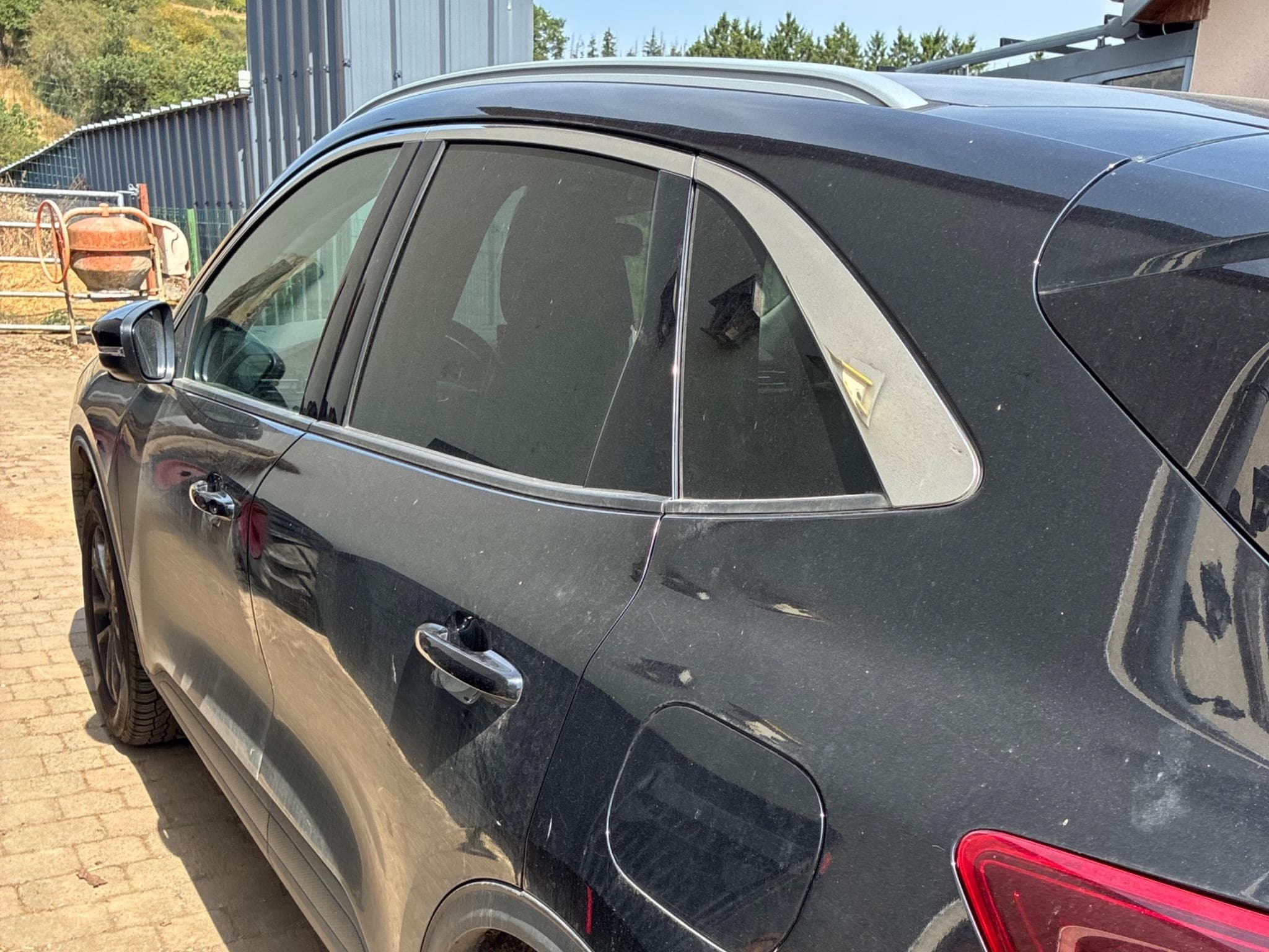 Ford Kuga Titanium 1,5 L ECOB Auto (2024) - Photo 2