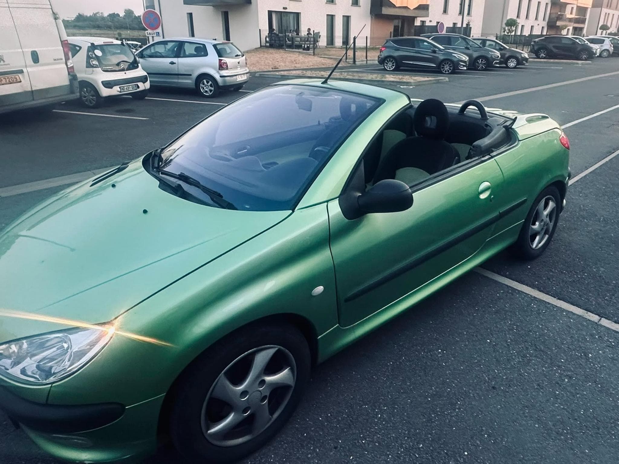 Peugeot 206+ CC Cabriolet (2002) - Photo 3