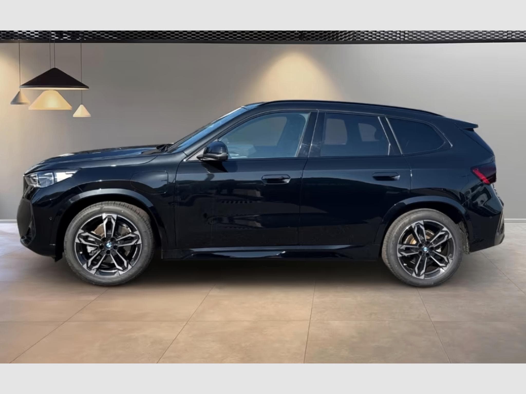 BMW X1 xDrive 30e M Sport Pano ACC HUD (2025) - Photo 3