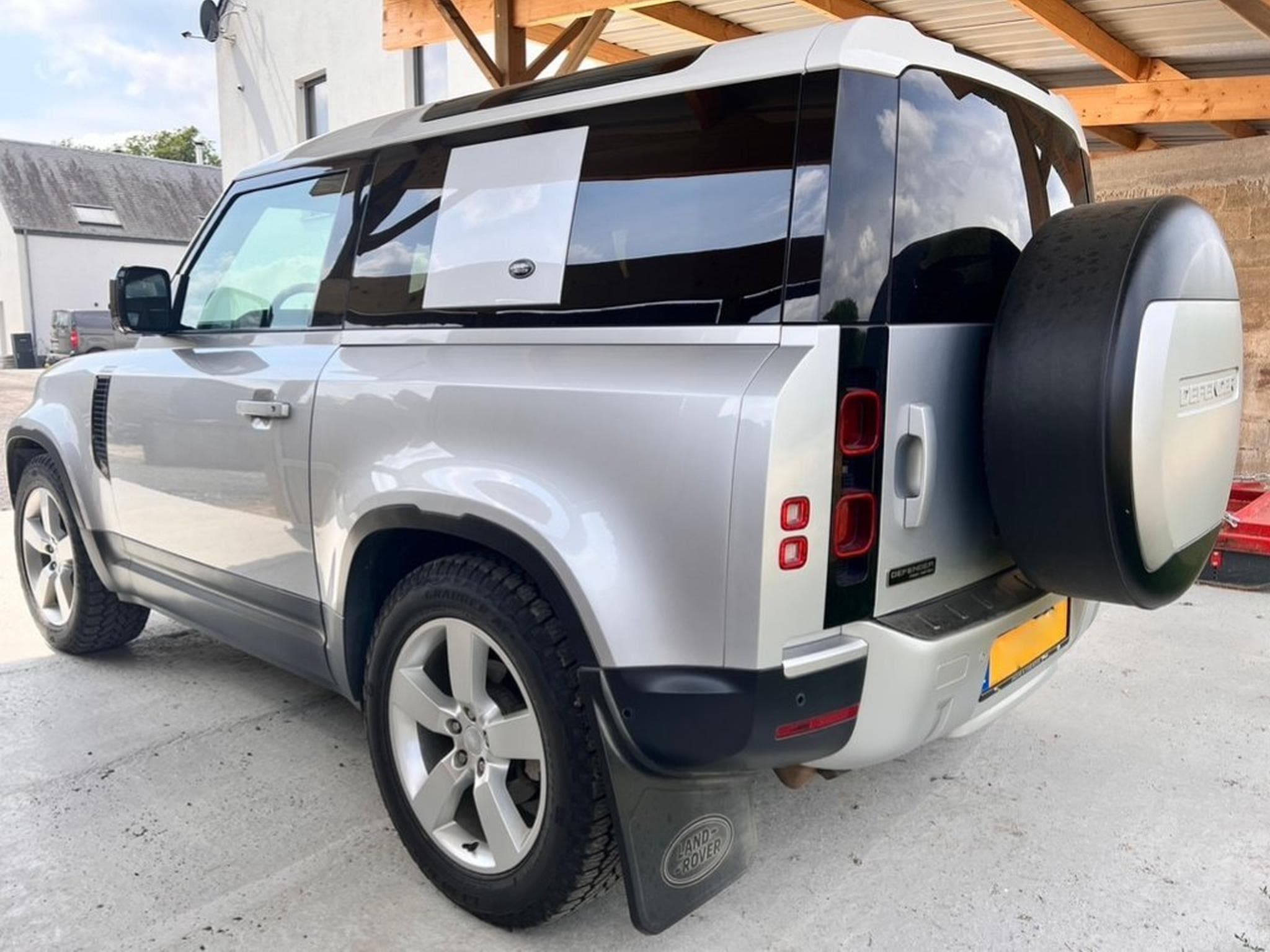 Land-Rover Defender DEFENDER 90 First Edition D250 Full Opt. (2021) - Photo 3
