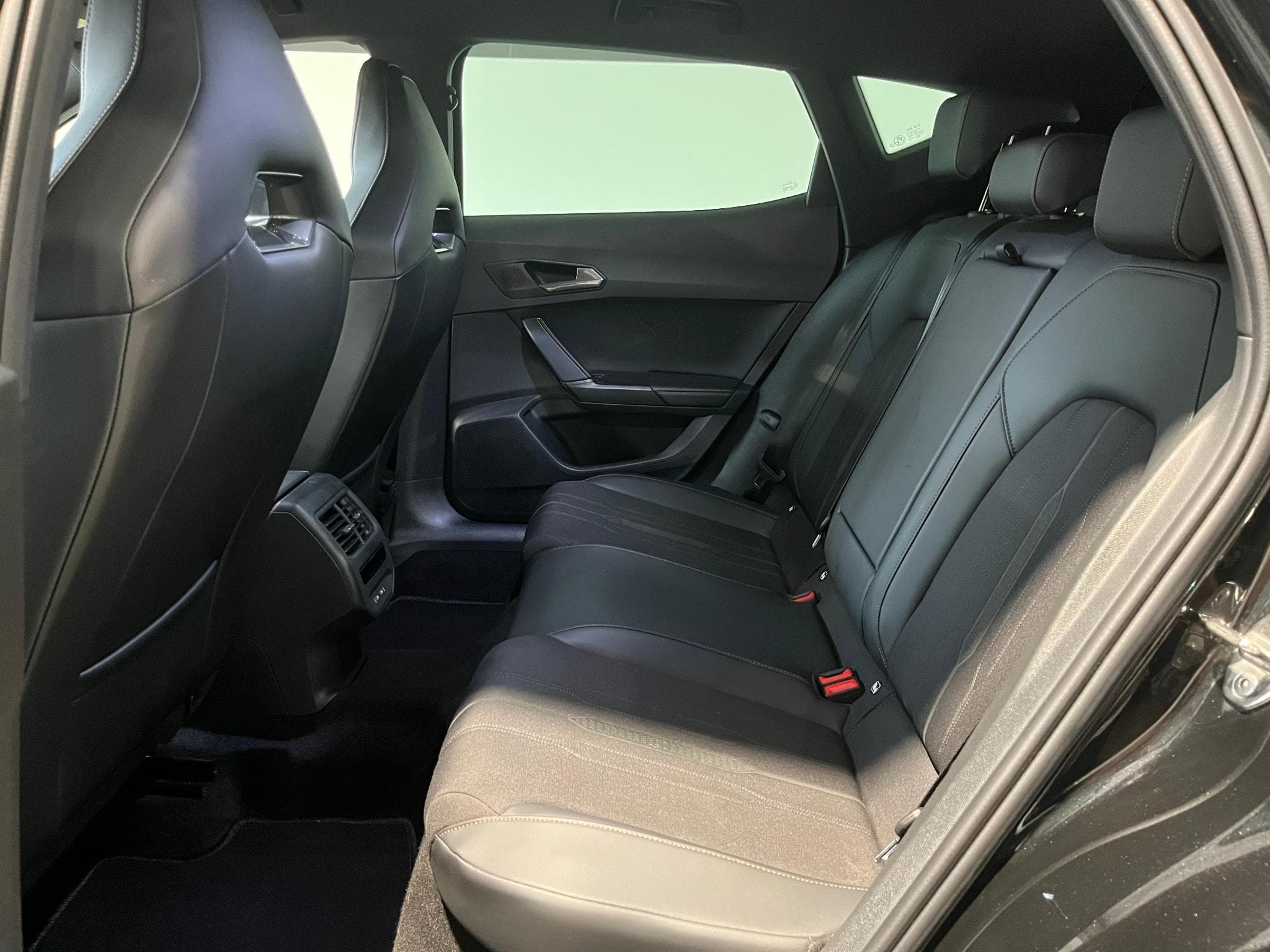 Cupra Formentor 245 VZ E-Hybrid PHEV DSG CAMERA/CARPLAY/ACC (2022) - Photo 19
