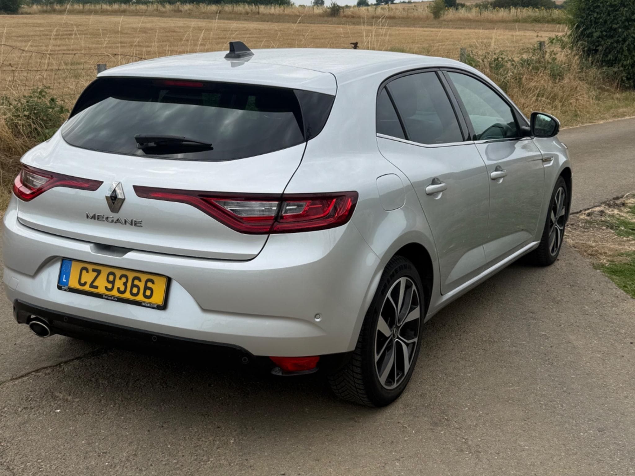Renault Megane Bose Edition blue dCi 115 (2020) - Photo 5
