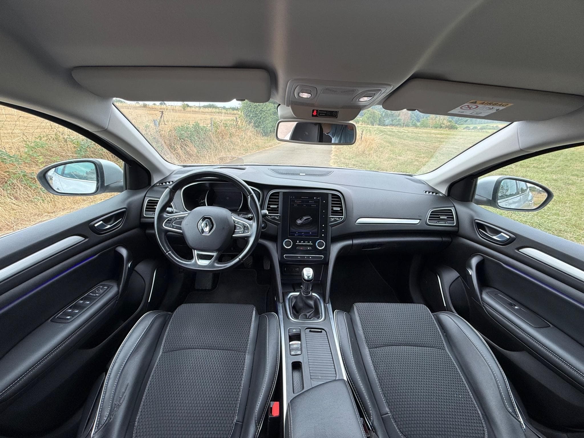 Renault Megane Bose Edition blue dCi 115 (2020) - Photo 12