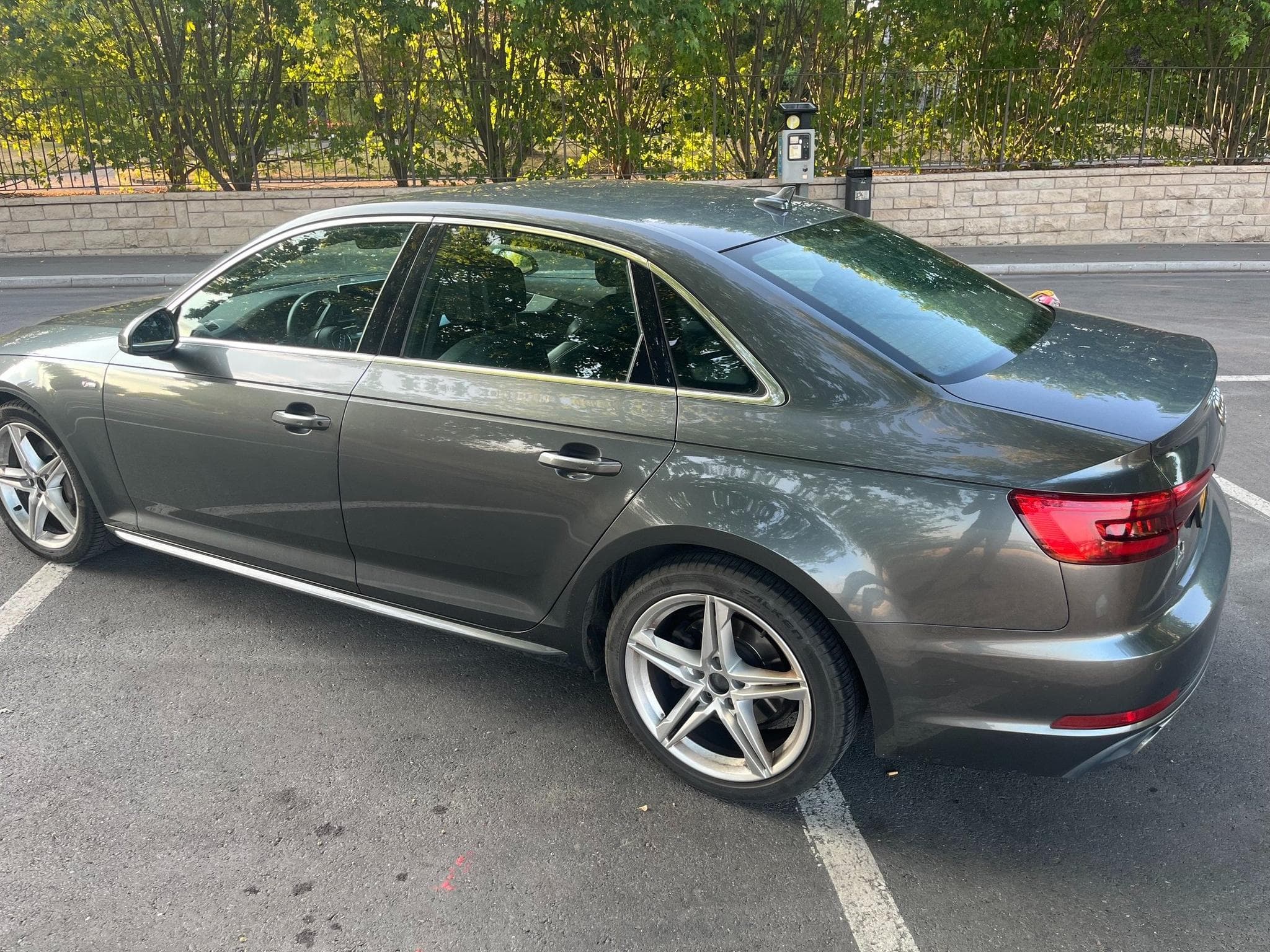 Audi A4 S-Line (2017) - Photo 3