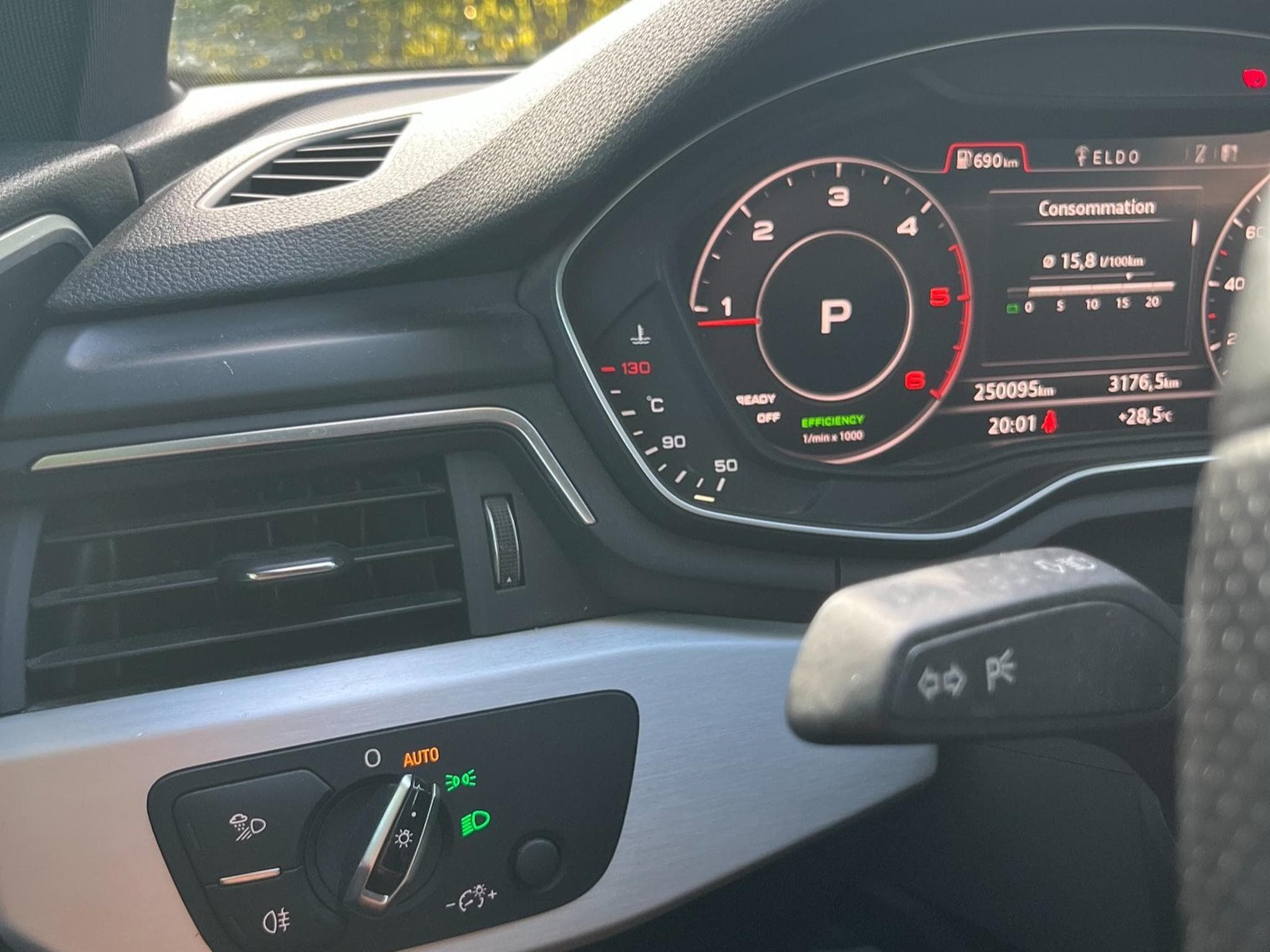 Audi A4 S-Line (2017) - Photo 9