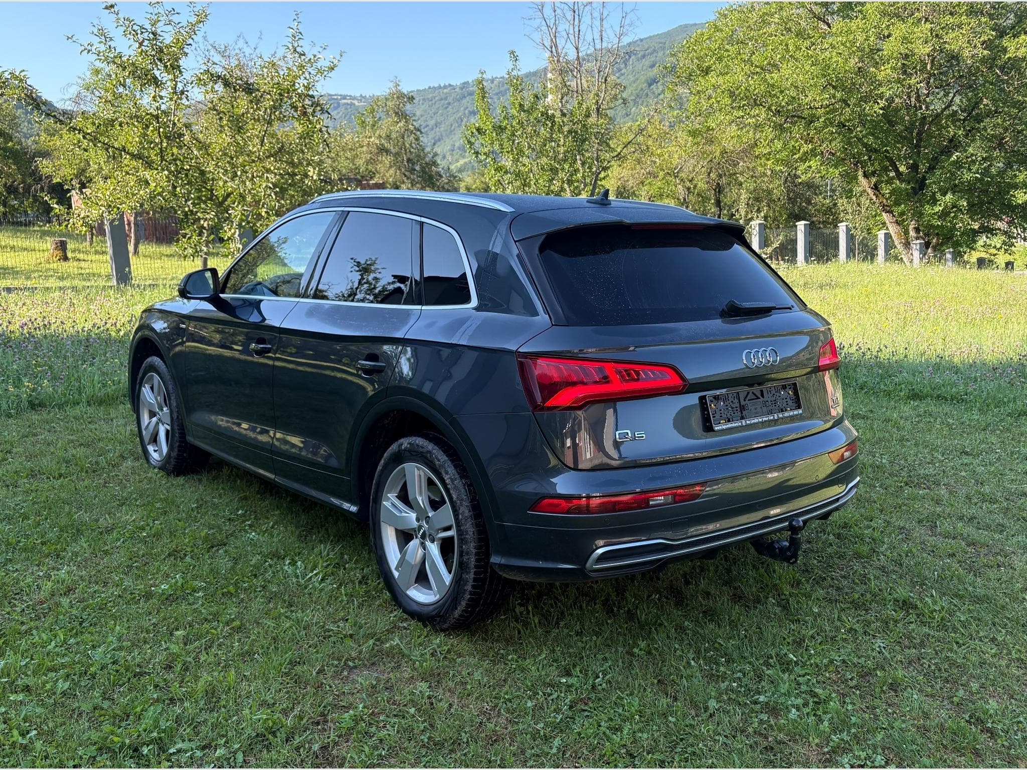 Audi Q5 S-Line (2018) - Photo 2