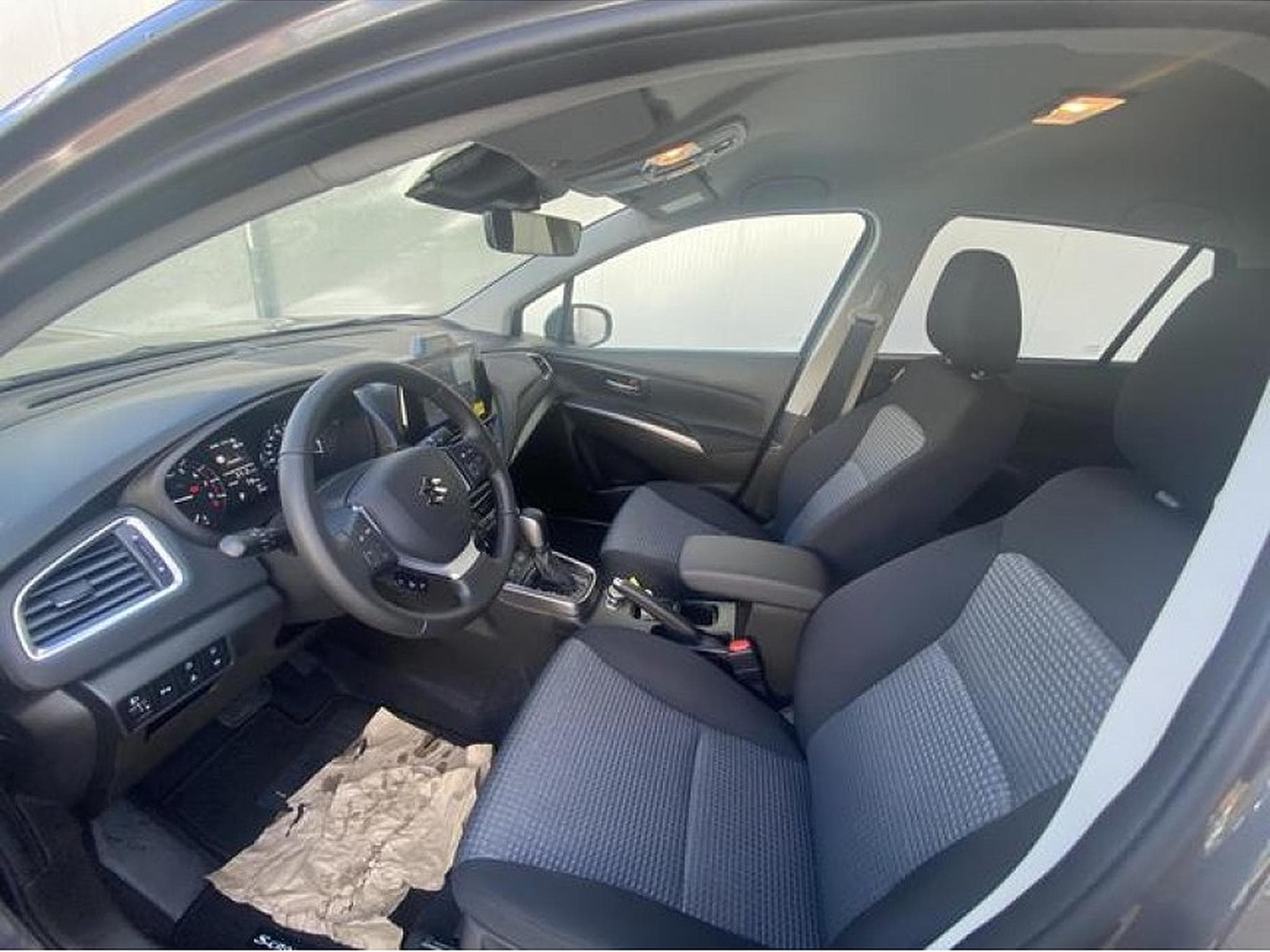 Suzuki S-Cross (2026) - Photo 8