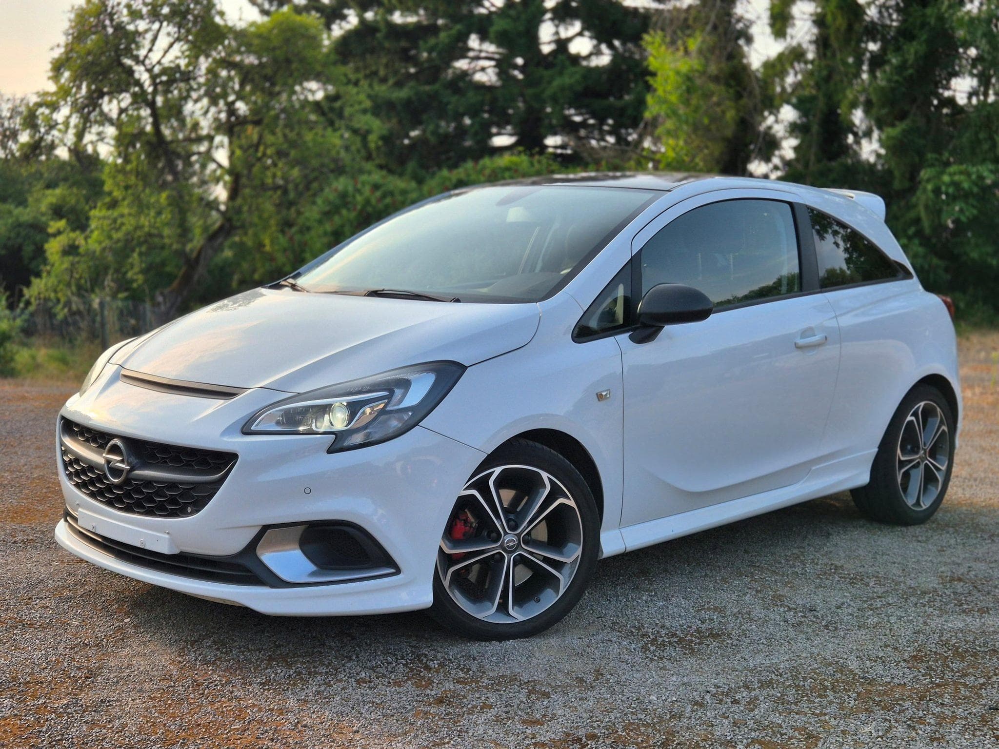 Opel Corsa GSi 1.4 Turbo 150 (2019) - Photo 1