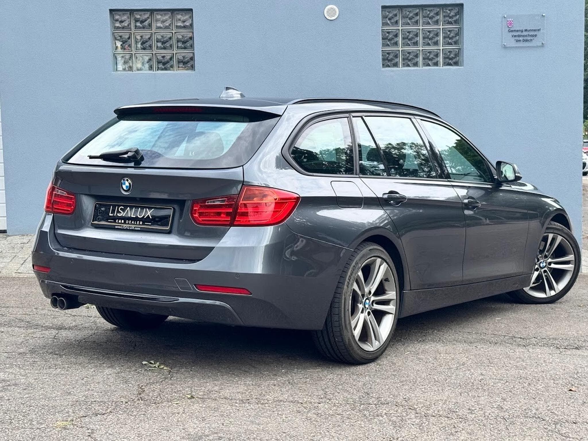 BMW 330 DA XDRIVE TOURING LUXURY 258 CV DKG (2013) - Photo 2