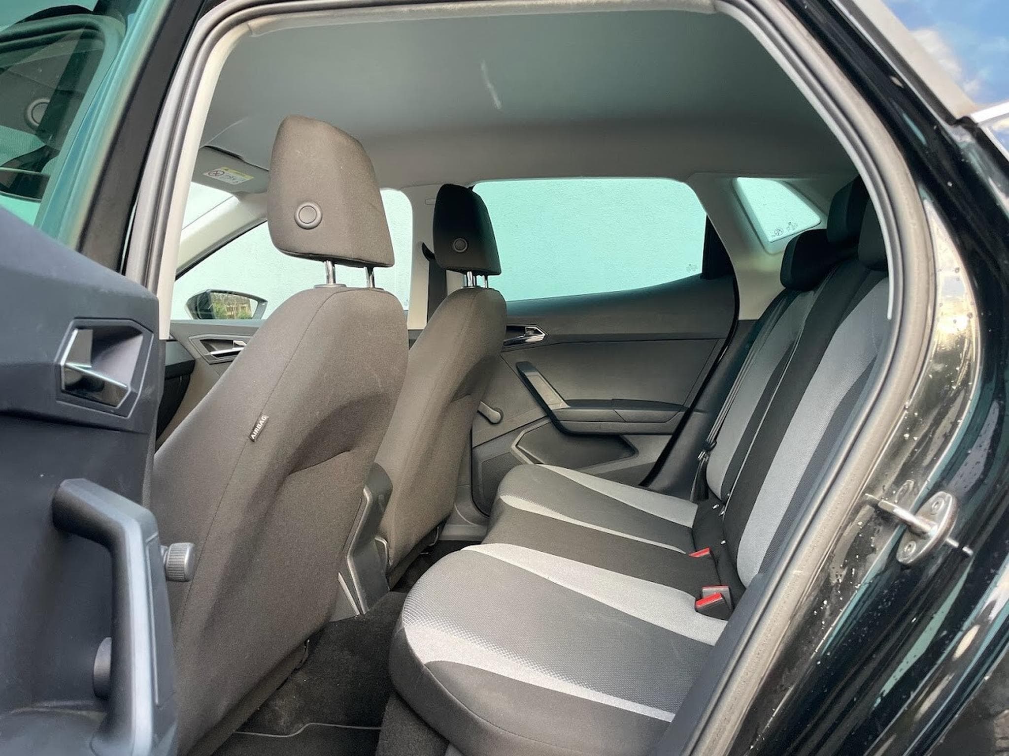 Seat Ibiza 1.6 TDI 95 CV MOVE! (2018) - Photo 4