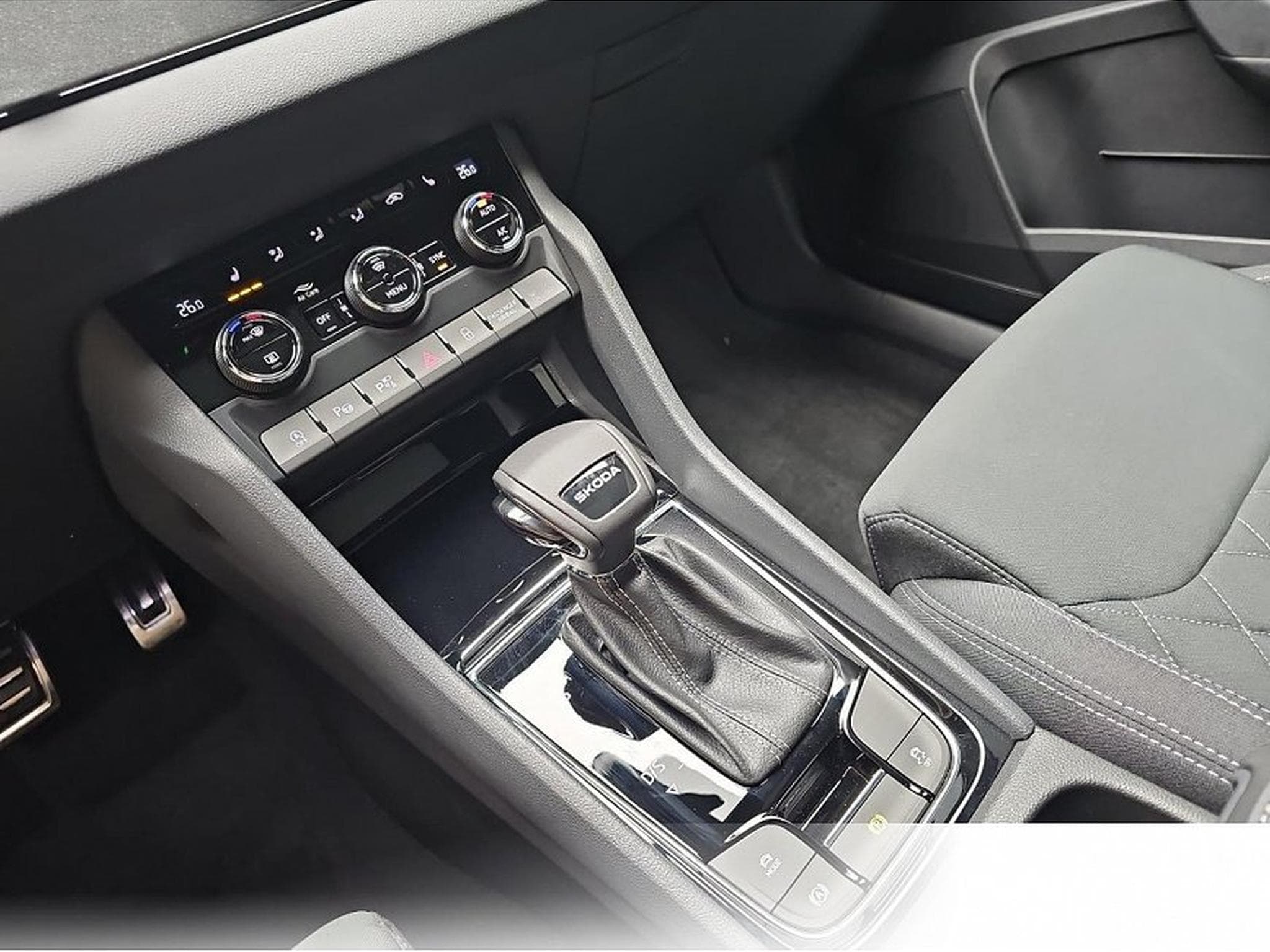 Skoda Karoq (2026) - Foto 11