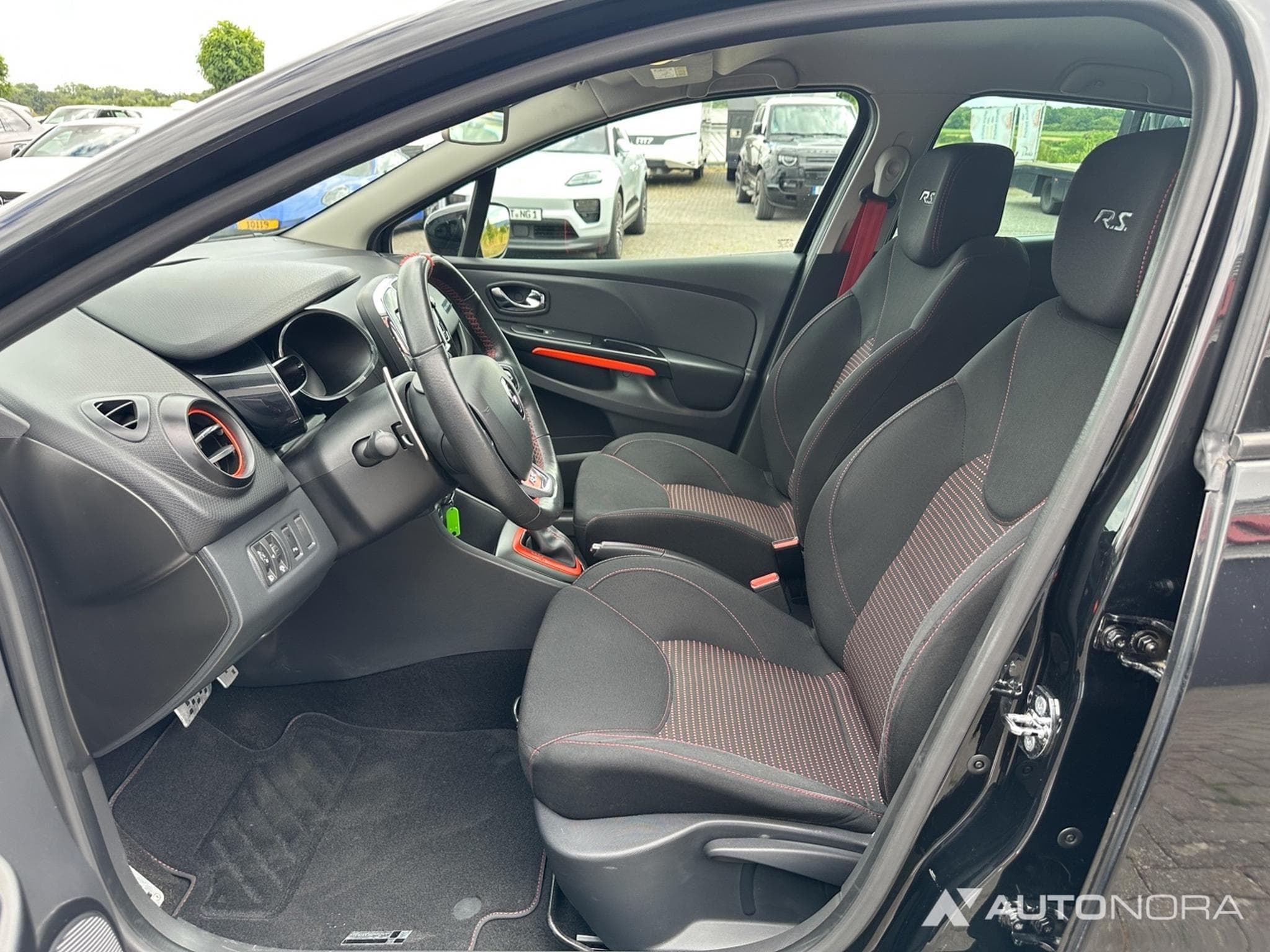 Renault Clio IV R.S. (2013) - Photo 11