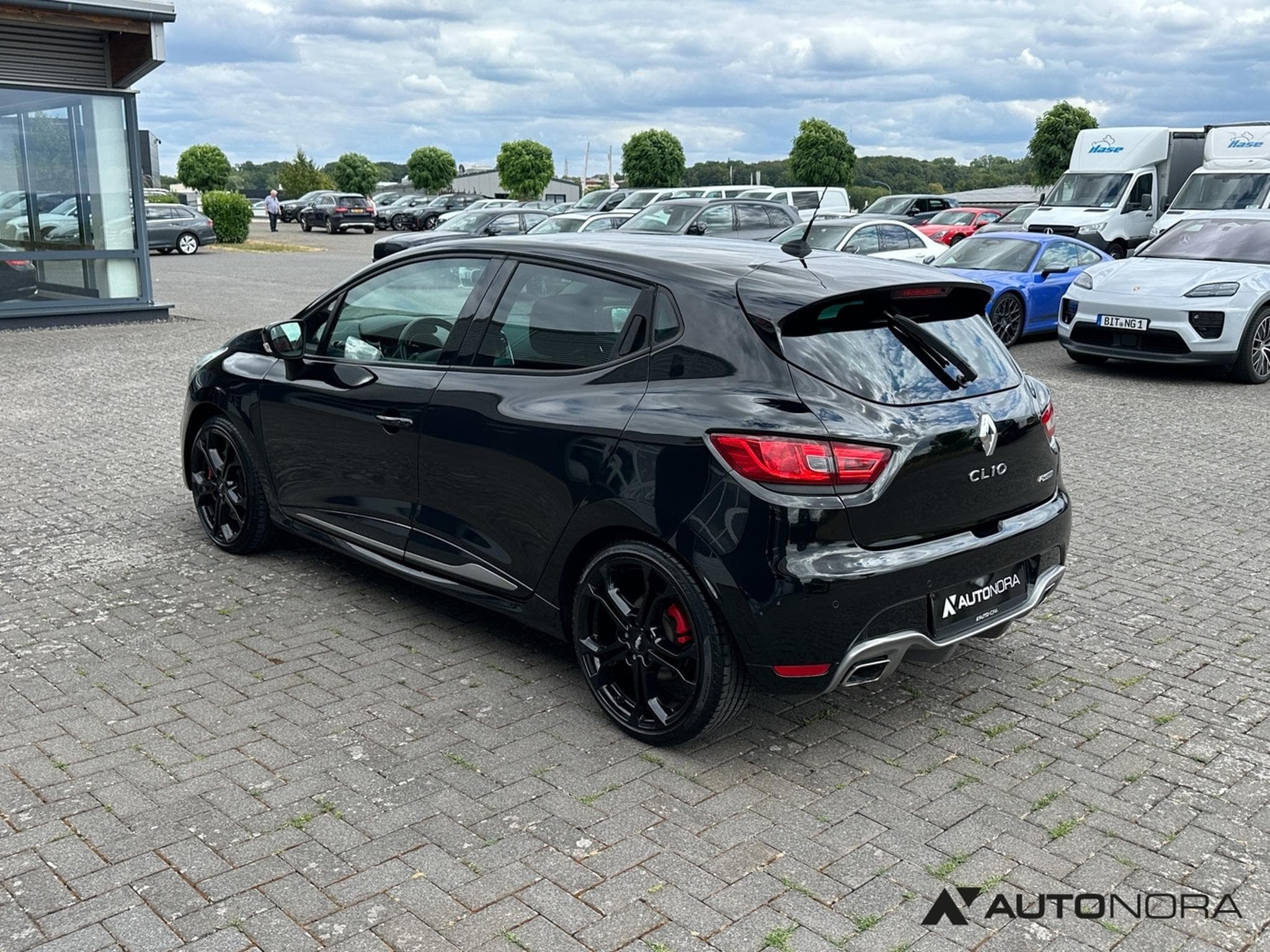 Renault Clio IV R.S. (2013) - Photo 2