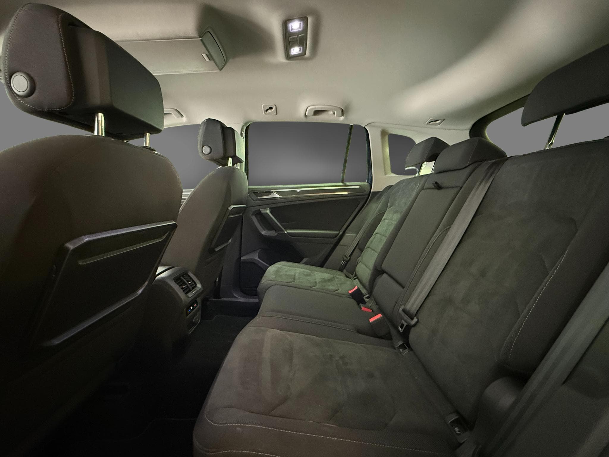 VW Tiguan 2.0TSI 4Motion Highline DSG (2018) - Photo 9