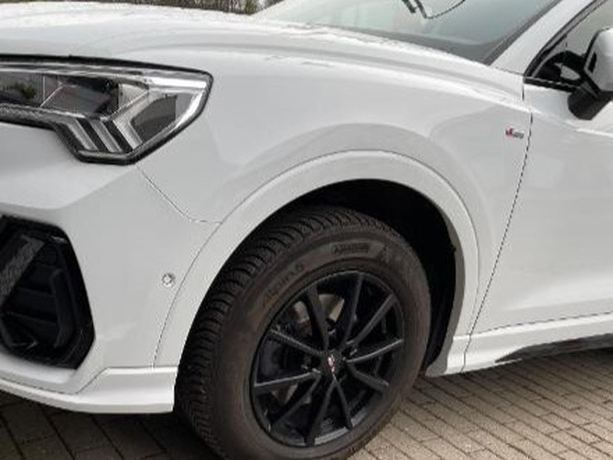 Audi Q3 S-Line (2021) - Photo 3