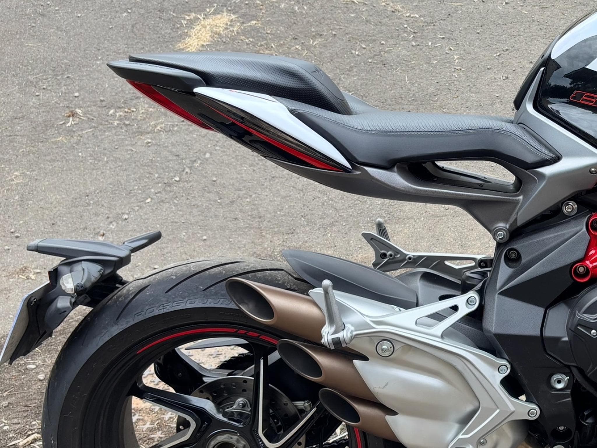 MV Agusta Brutale 800 RR (2018) - Foto 5