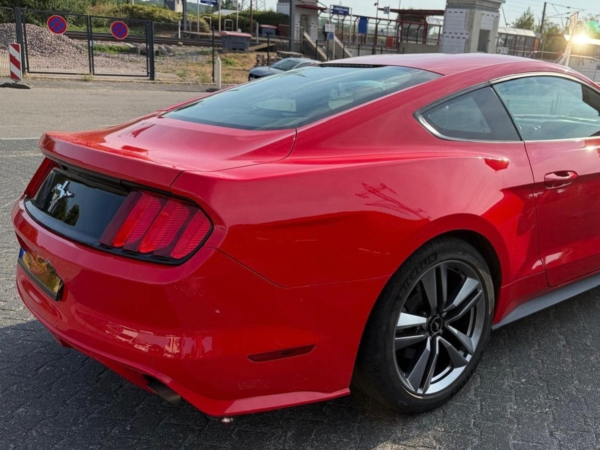 Ford Mustang 3.7 v6 (2015) - Photo 2
