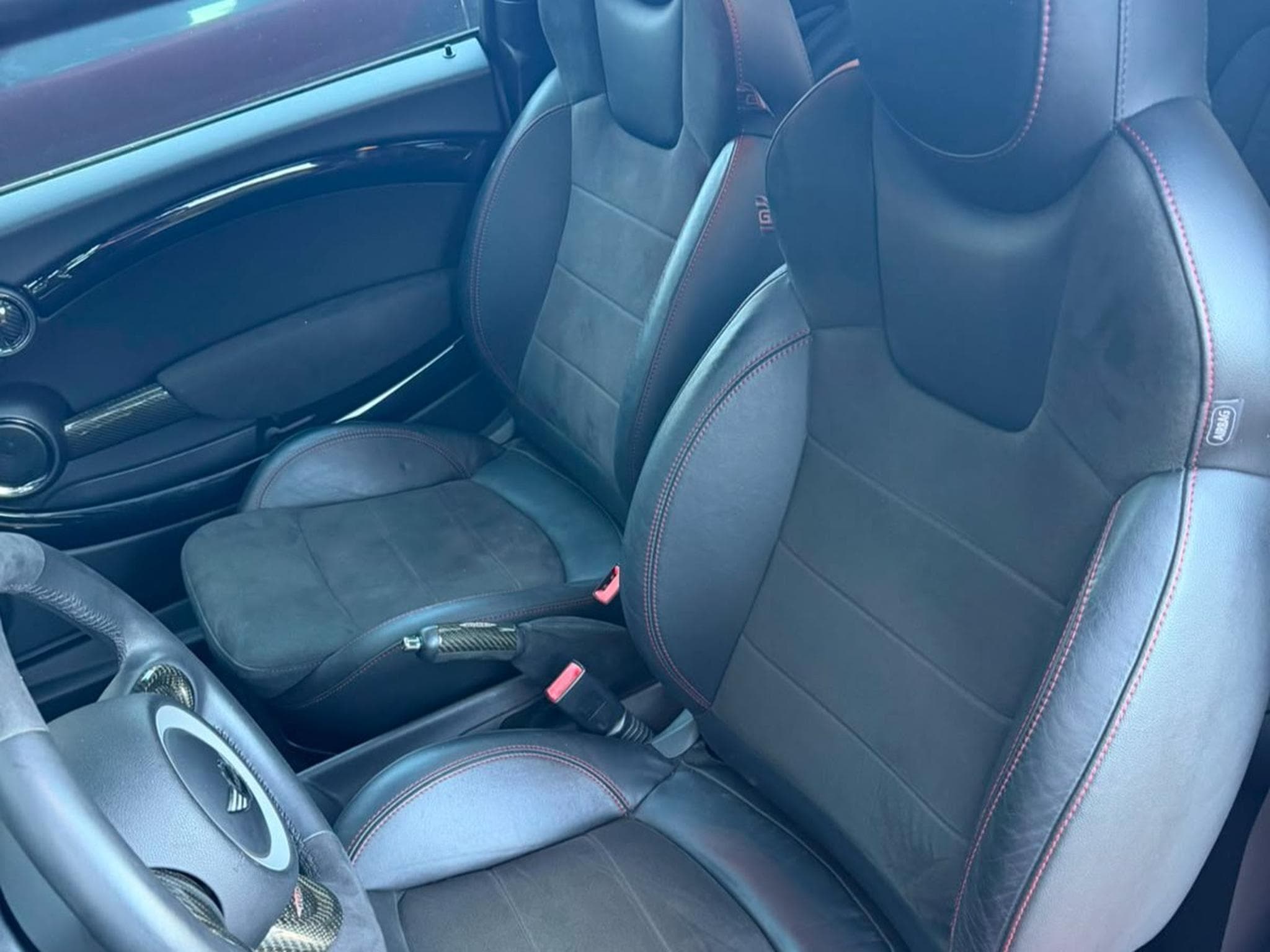 Mini Cooper John Cooper WORKS (2008) - Photo 5