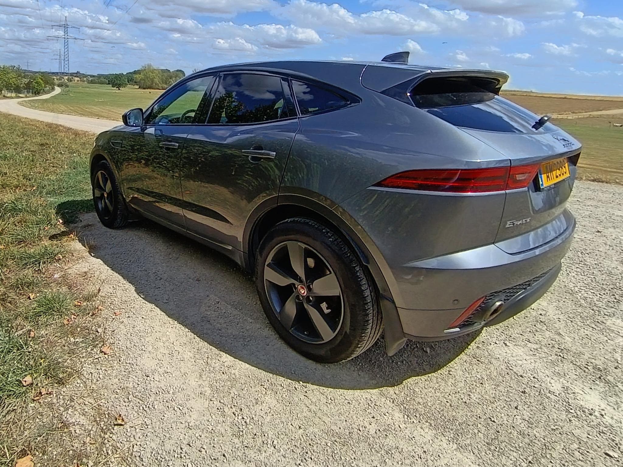 Jaguar E-Pace R Dynamic (2018) - Photo 2
