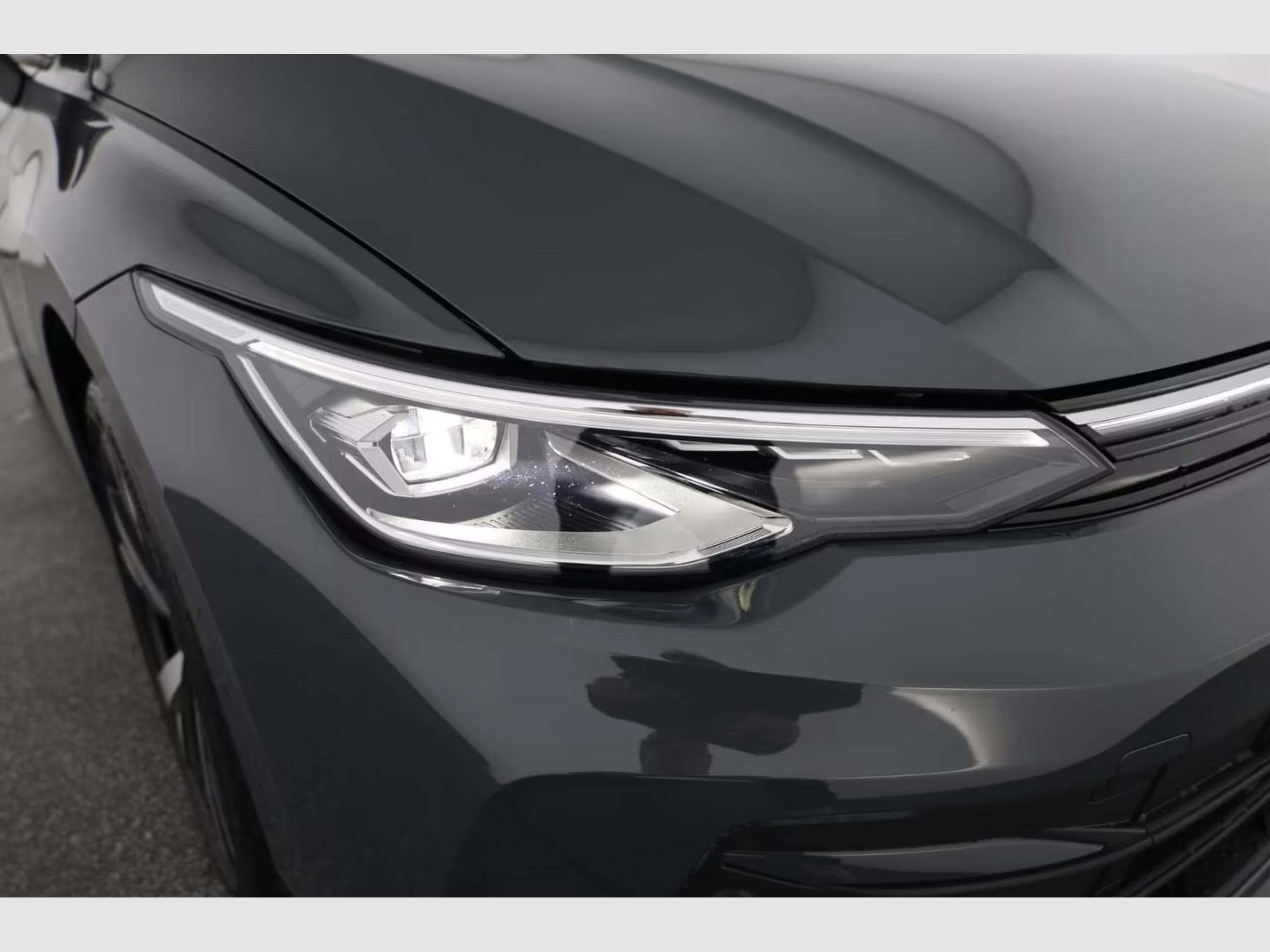 VW Golf VIII 1.5 eHybrid Life DSG NAV/LED/RFK/ACC/18'' (2025) - Photo 23
