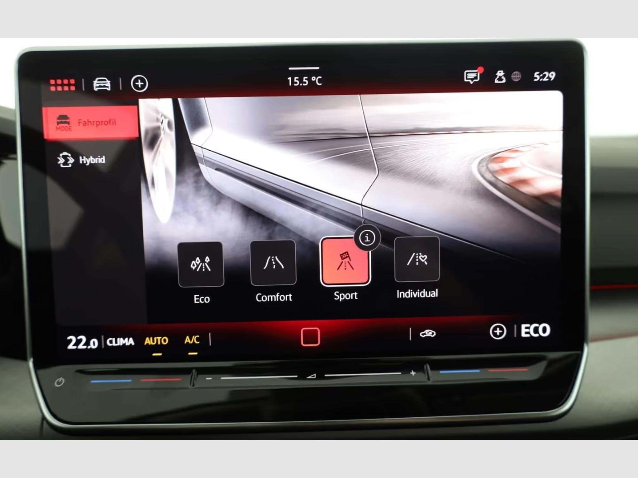 VW Golf VIII 1.5 eHybrid Life DSG NAV/LED/RFK/ACC/18'' (2025) - Photo 21