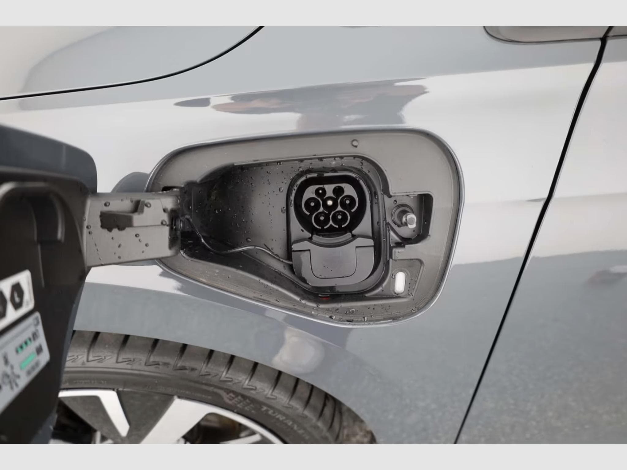 VW Golf VIII 1.5 eHybrid Life DSG NAV/LED/RFK/ACC/18'' (2025) - Photo 22