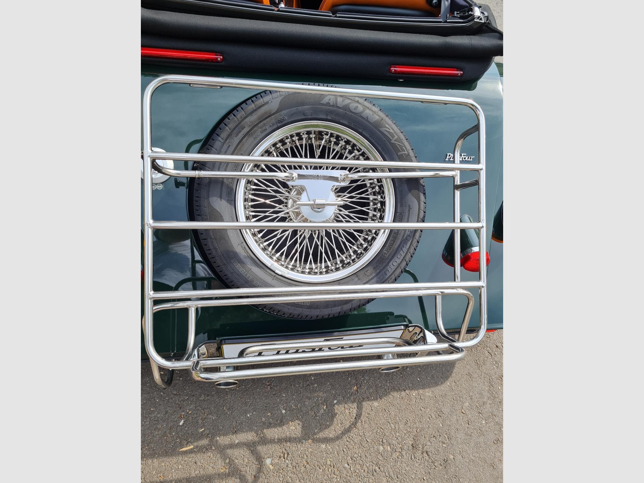 Morgan Plus 4 Plus Four (2021) - Photo 11