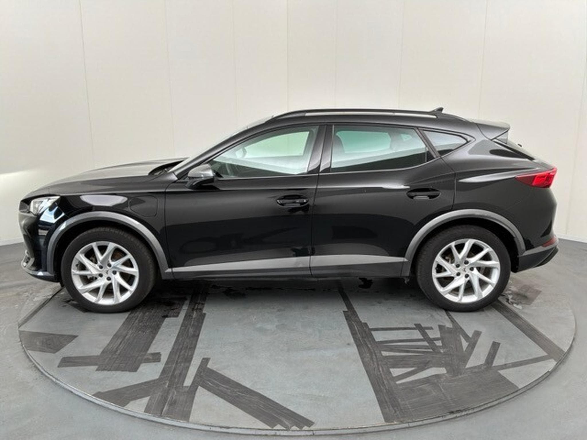 Cupra Formentor 1.4 E-HYBRID 204 CH DSG6 V (2024) - Photo 2