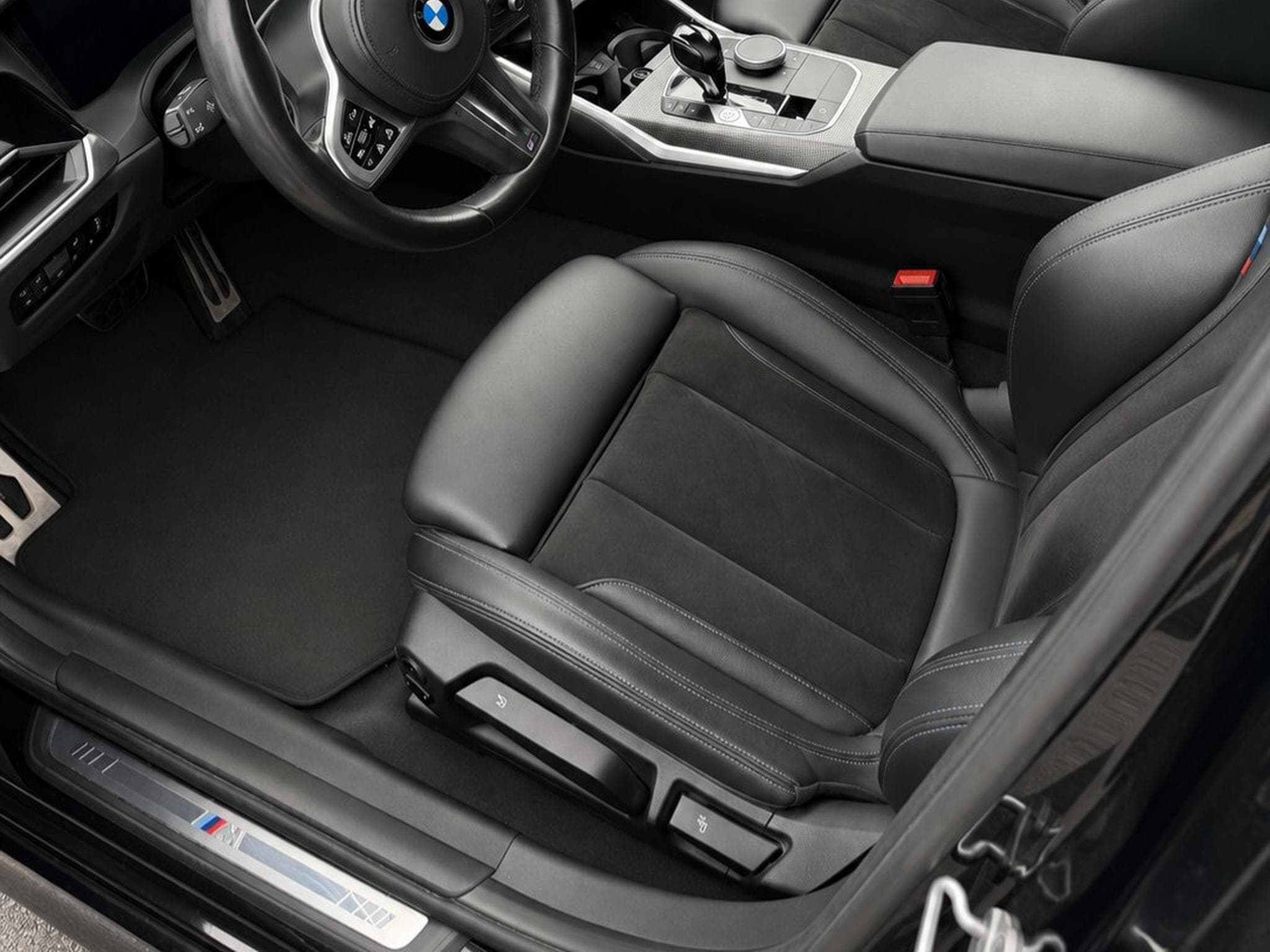 BMW 320 Sport M kit (2021) - Photo 4