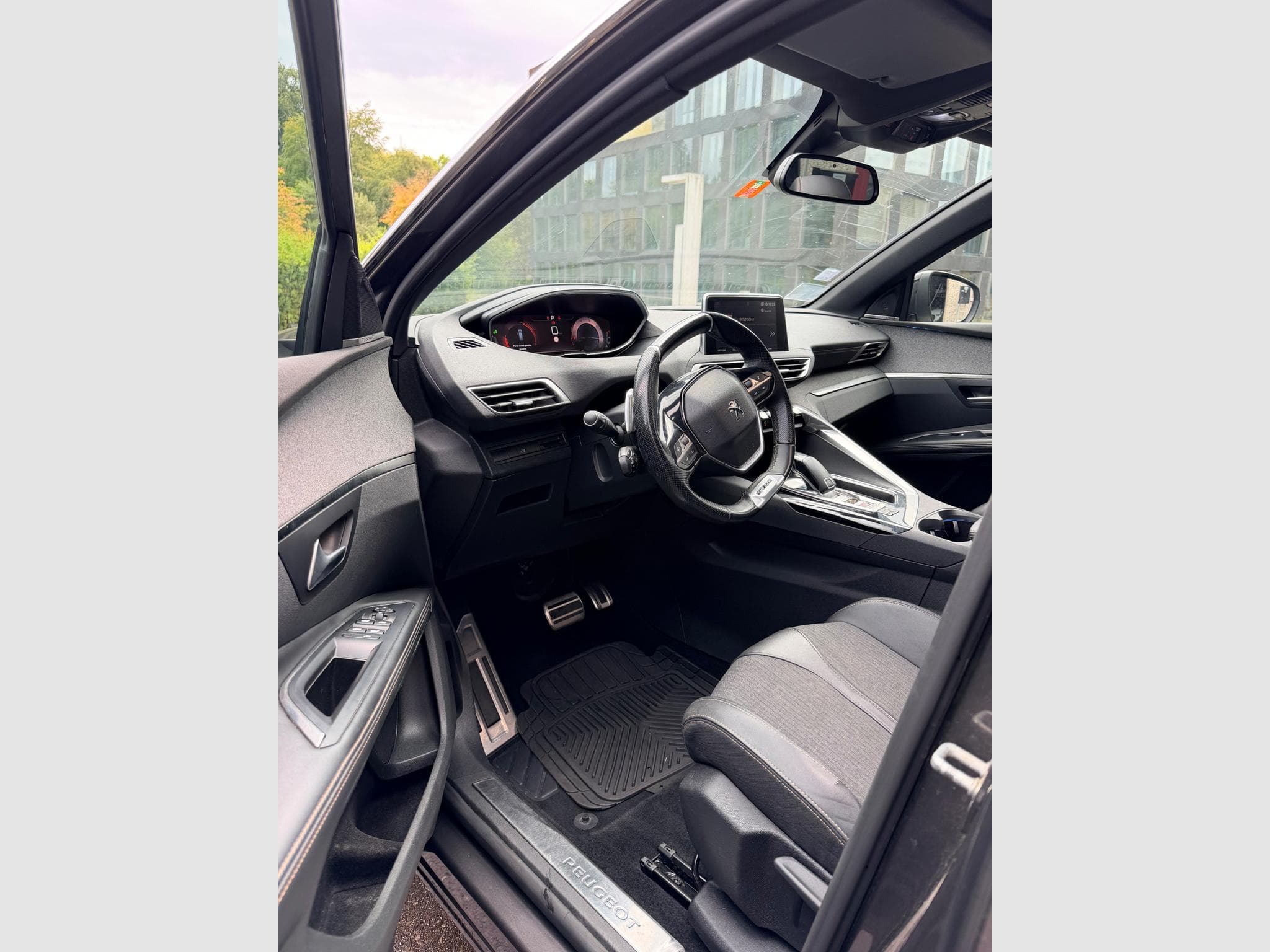 Peugeot 5008 2.0 HDI EAT8 179 ps GTline 7 place (2018) - Photo 6