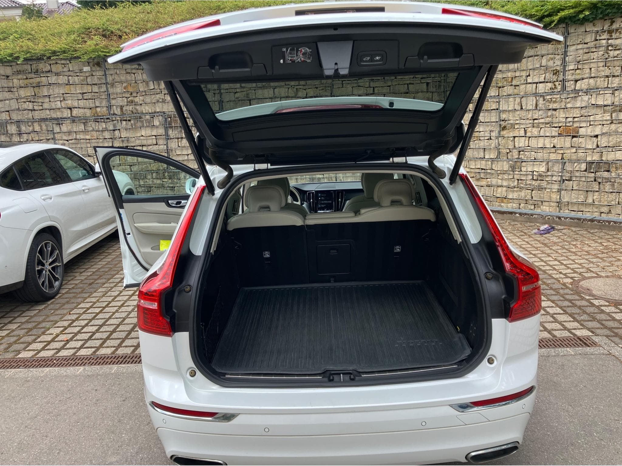 Volvo XC60 Inscription Diesel 2.0 (2019) - Foto 8